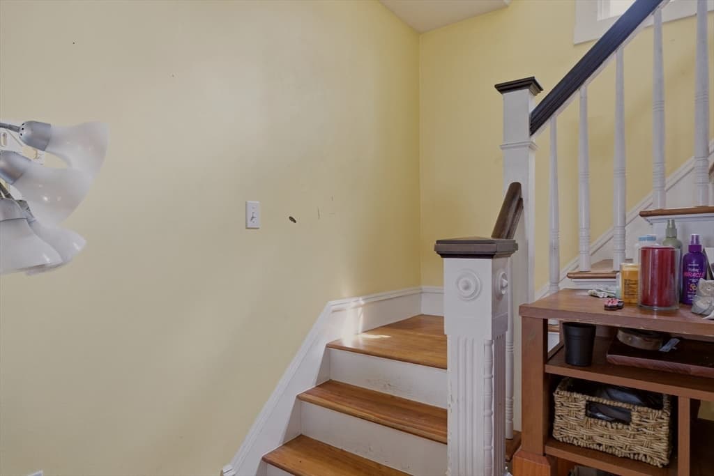 Single Family Residence at 283 Montgomery St, Fall River MA 02720, Fall River, photo 29 of 38