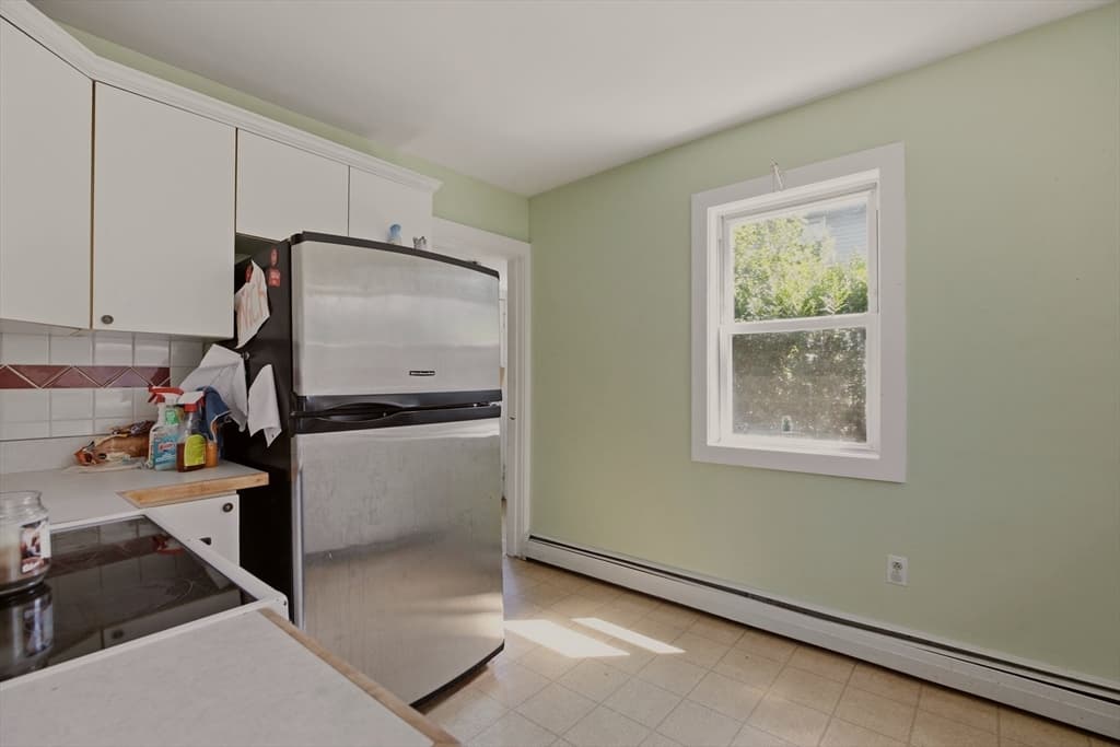 Single Family Residence at 283 Montgomery St, Fall River MA 02720, Fall River, photo 8 of 38