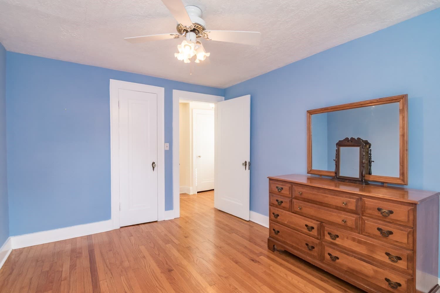 Single Family Residence at 32 Elmwood Ave, Longmeadow MA 01106, Longmeadow, photo 27 of 39