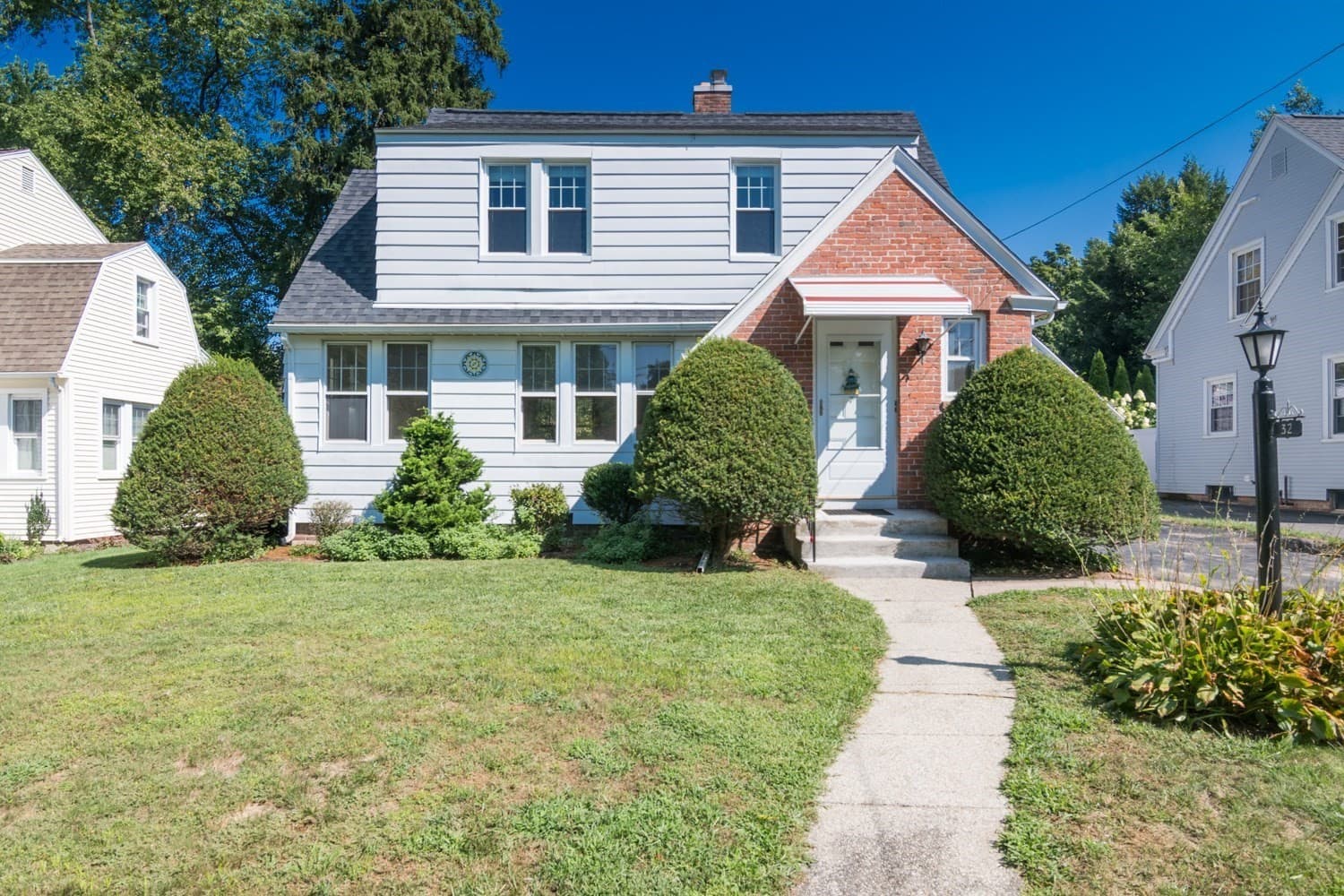 32 Elmwood Ave, Longmeadow MA 01106