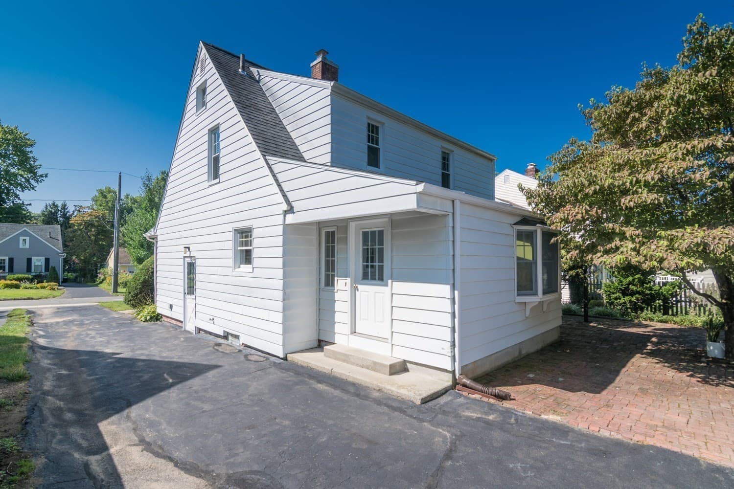 Single Family Residence at 32 Elmwood Ave, Longmeadow MA 01106, Longmeadow, photo 33 of 39
