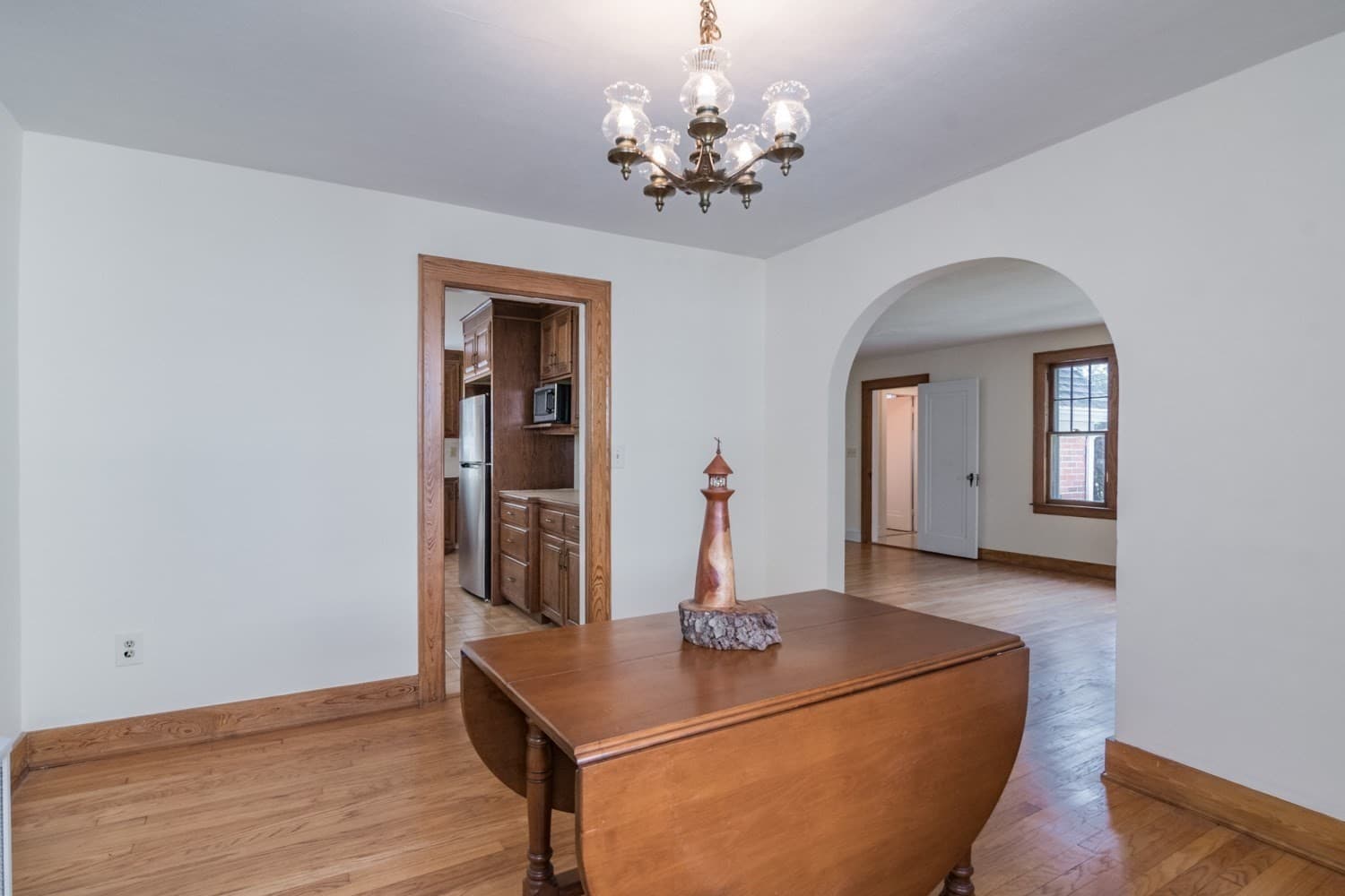 Single Family Residence at 32 Elmwood Ave, Longmeadow MA 01106, Longmeadow, photo 18 of 39
