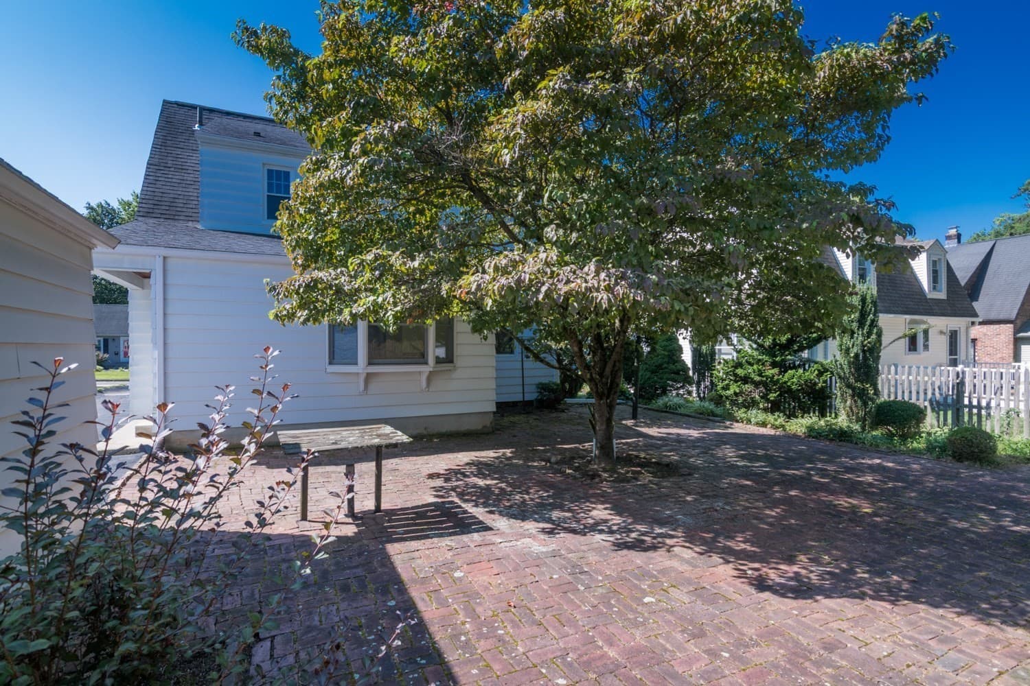 Single Family Residence at 32 Elmwood Ave, Longmeadow MA 01106, Longmeadow, photo 37 of 39
