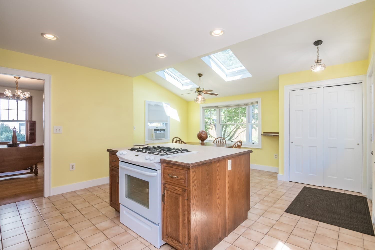 Single Family Residence at 32 Elmwood Ave, Longmeadow MA 01106, Longmeadow, photo 11 of 39