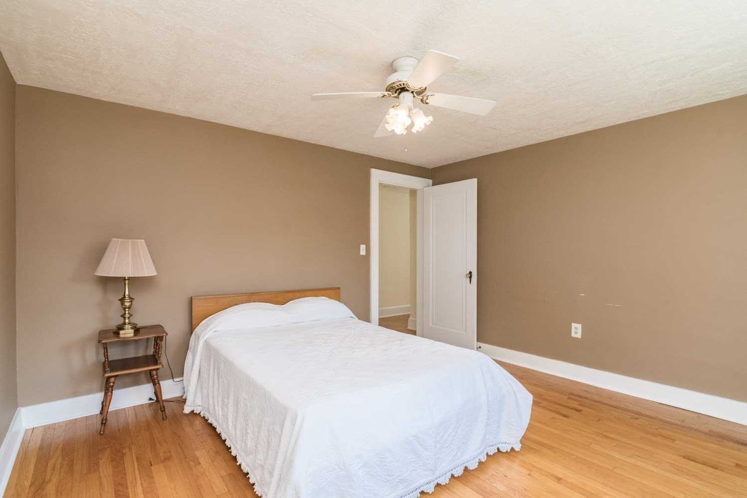 Single Family Residence at 32 Elmwood Ave, Longmeadow MA 01106, Longmeadow, photo 31 of 39