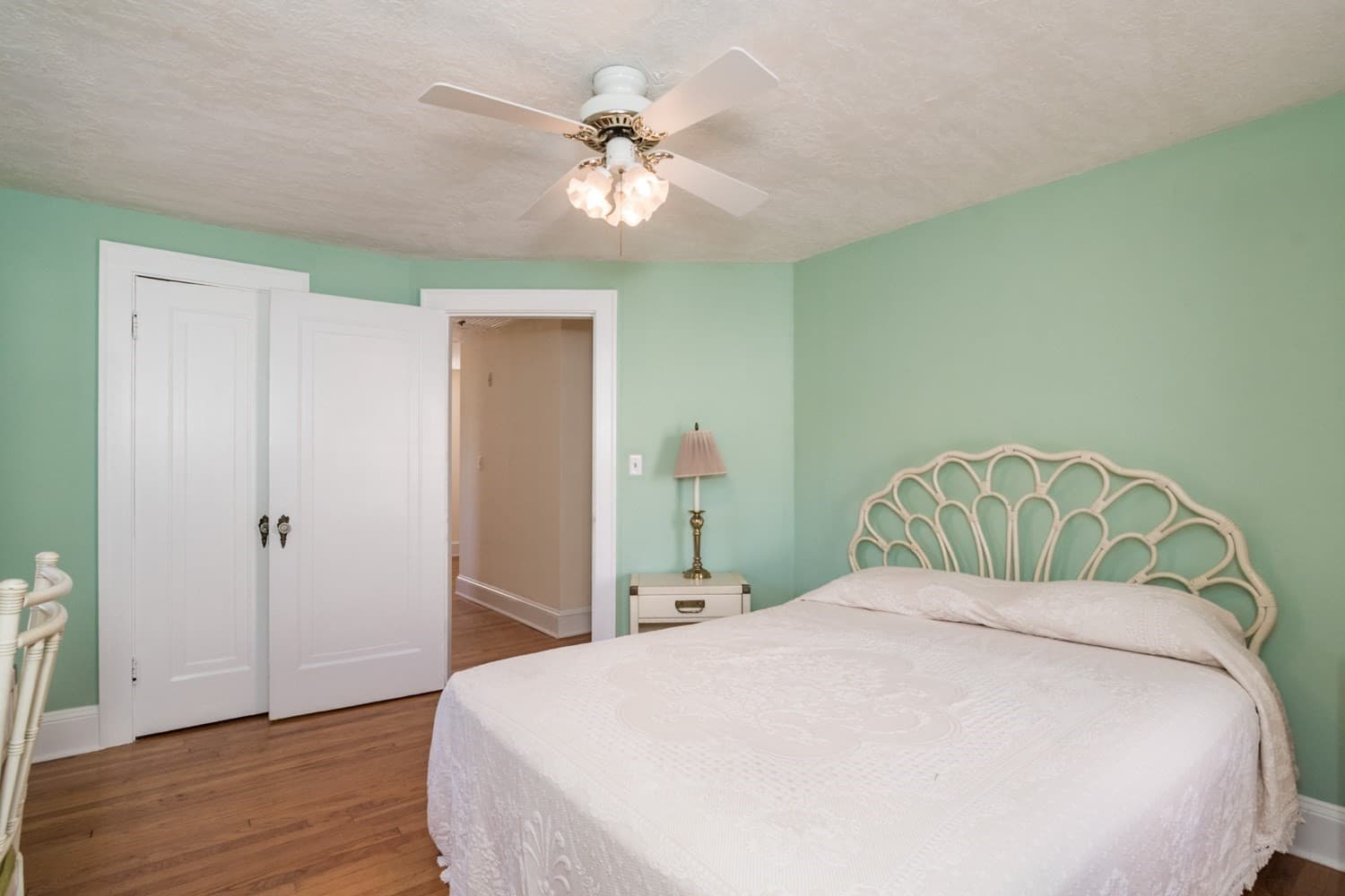 Single Family Residence at 32 Elmwood Ave, Longmeadow MA 01106, Longmeadow, photo 29 of 39