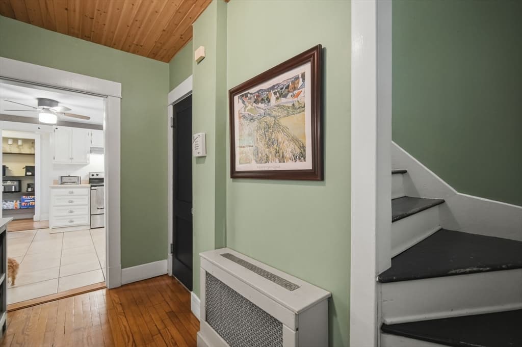 Single Family Residence at 43 Corona St, Springfield MA 01104, Springfield, photo 6 of 34