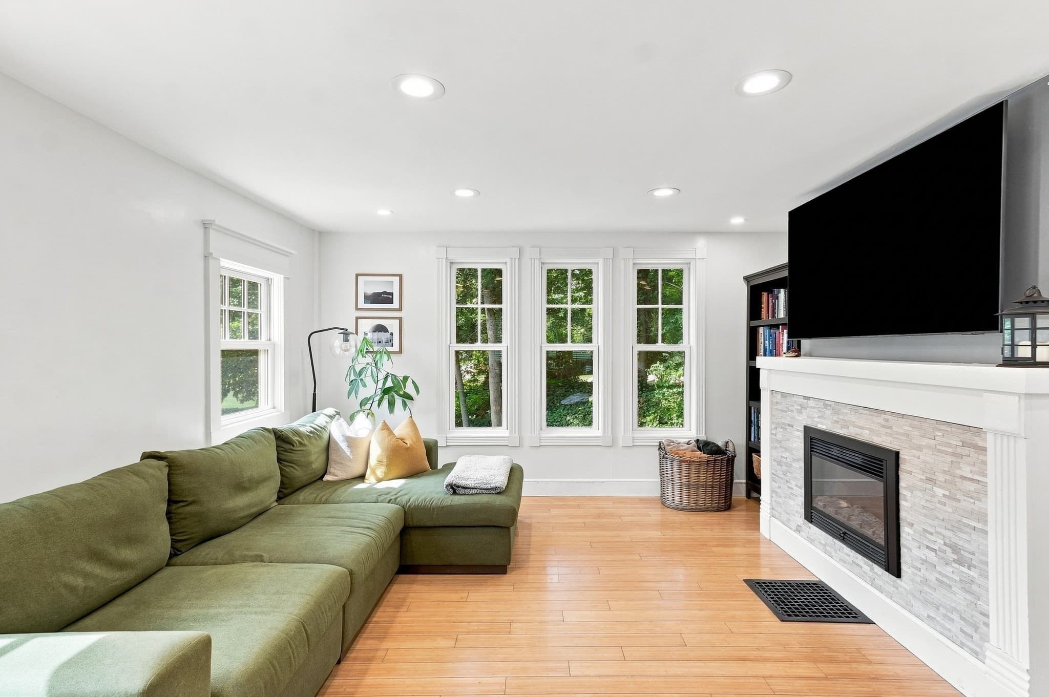 Single Family Residence at 16 Wenham Street, Danvers MA 01923, Danvers, photo 6 of 39