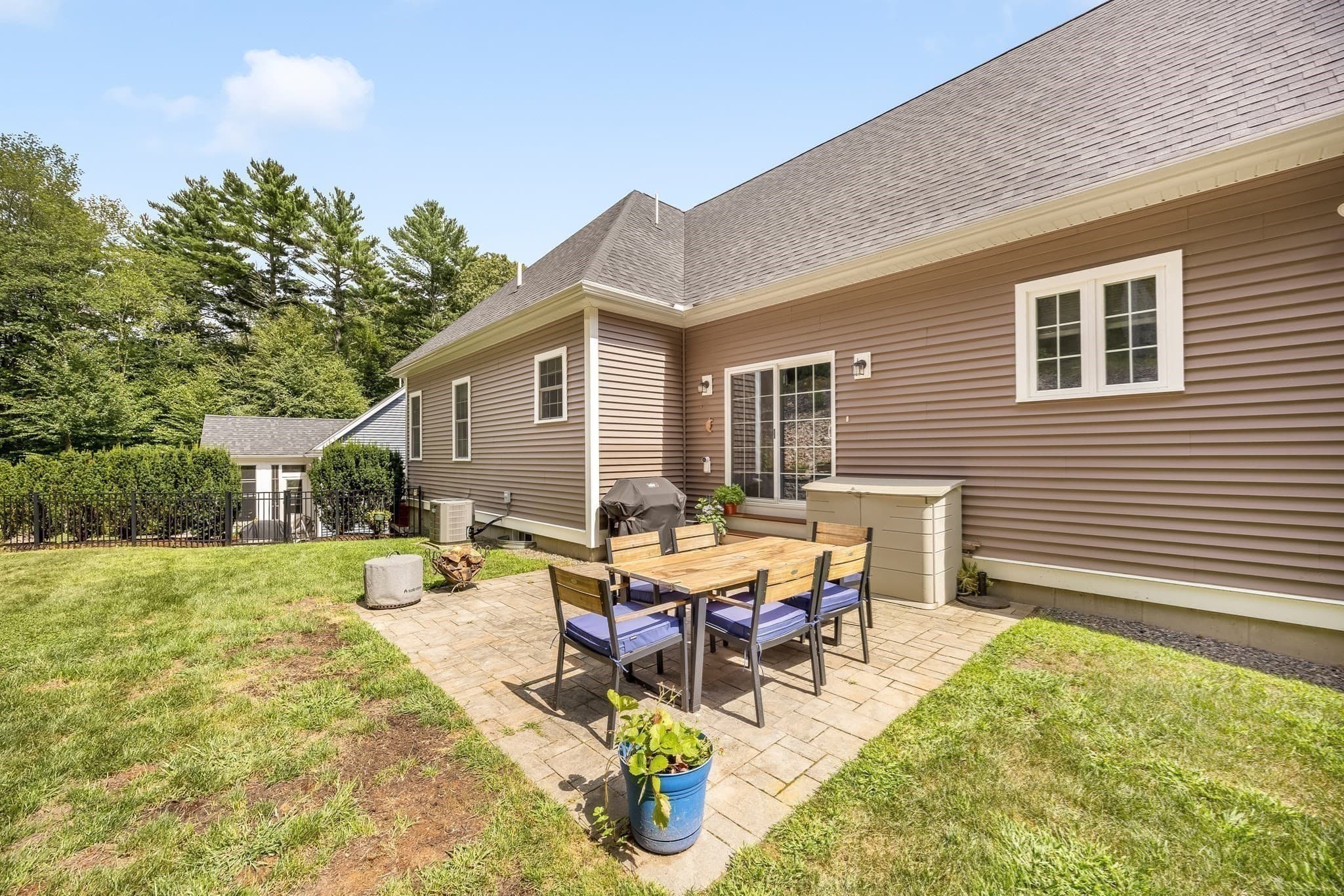 Condominium at 8 Willowdale Cir # 8, Ipswich MA 01938, Ipswich, photo 27 of 28