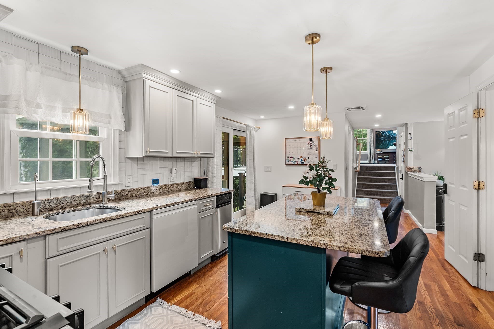 Single Family Residence at 16 Jasmine Rd, Medway MA 02053, Medway, photo 5 of 35
