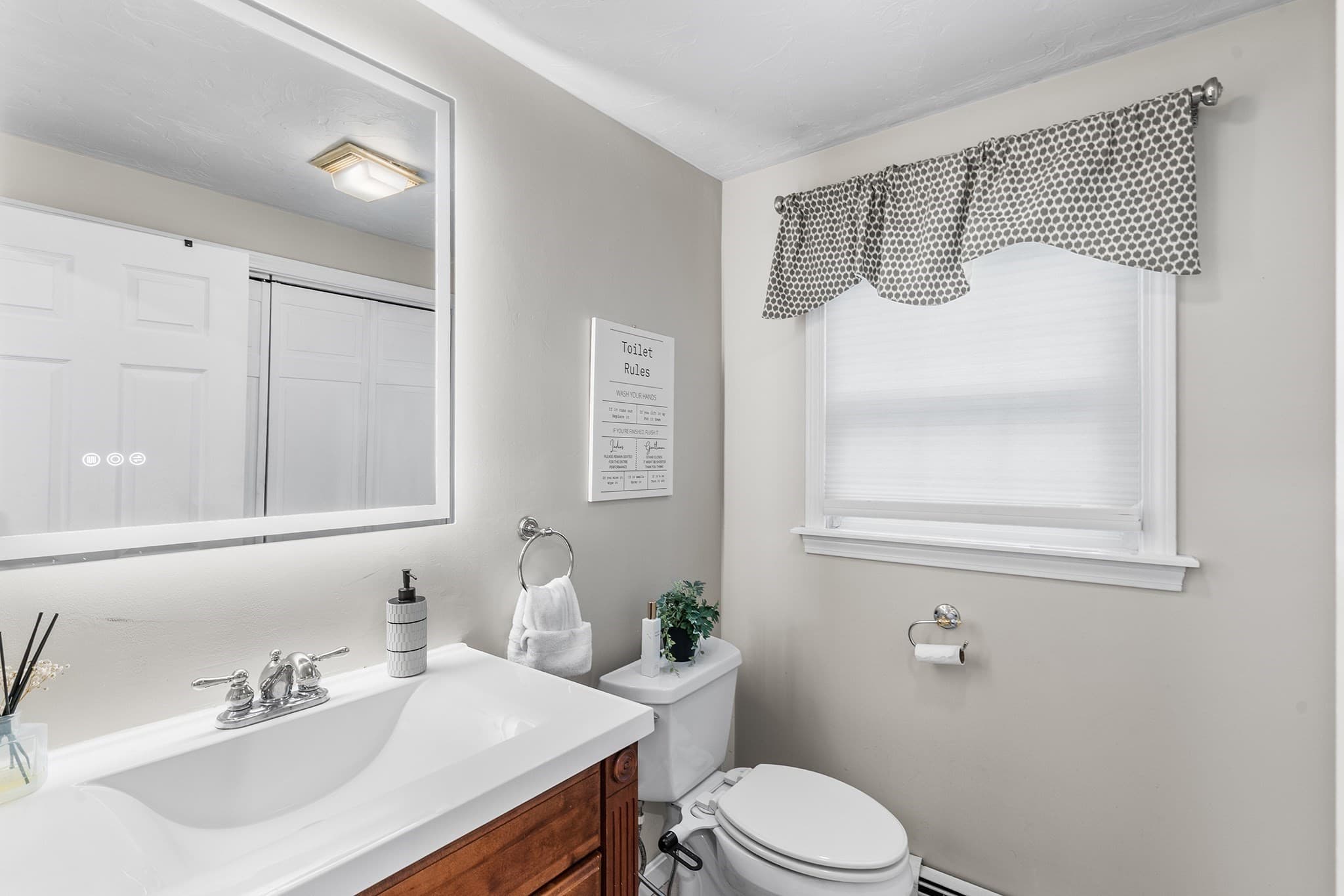 Single Family Residence at 16 Jasmine Rd, Medway MA 02053, Medway, photo 11 of 35