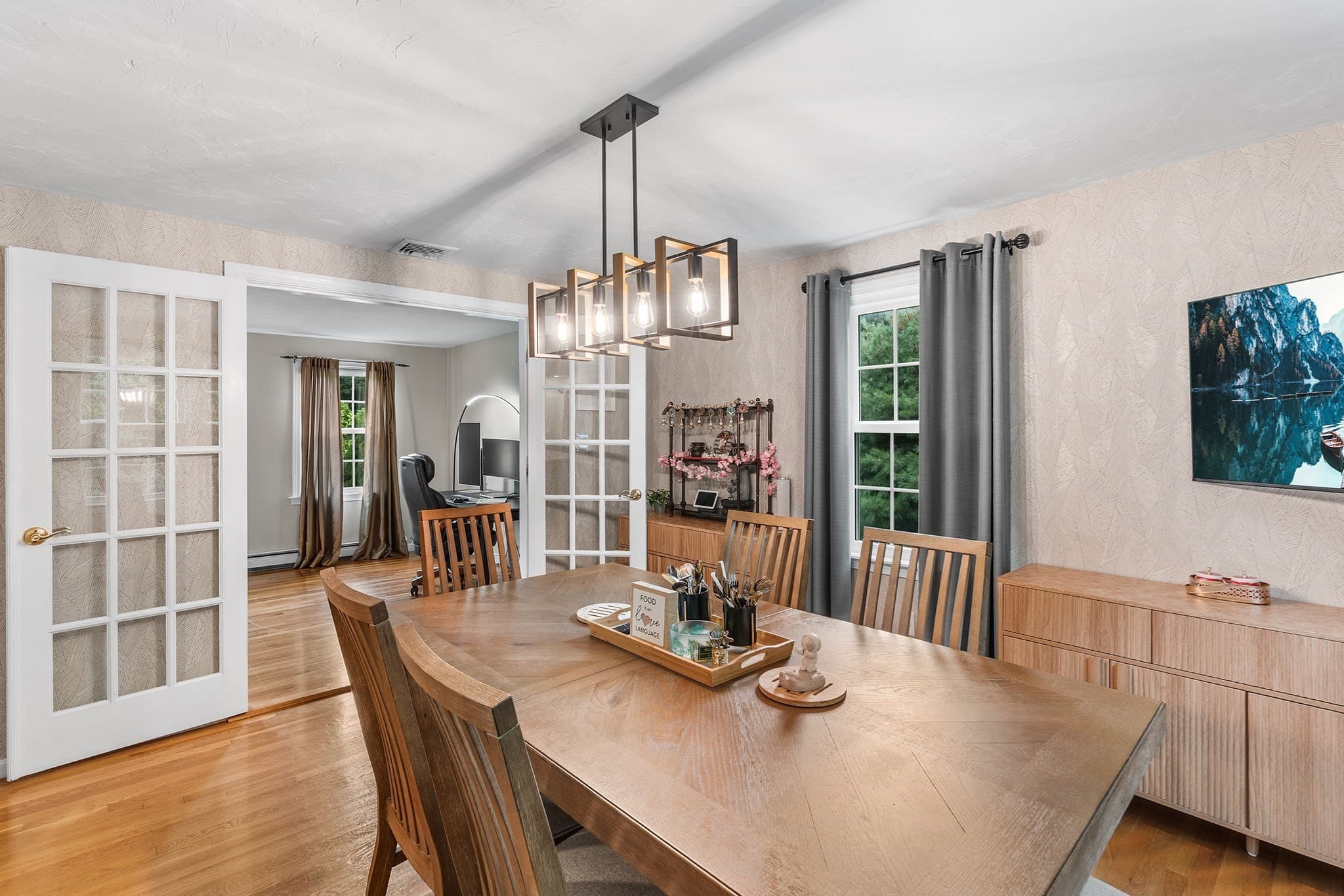 Single Family Residence at 16 Jasmine Rd, Medway MA 02053, Medway, photo 8 of 35