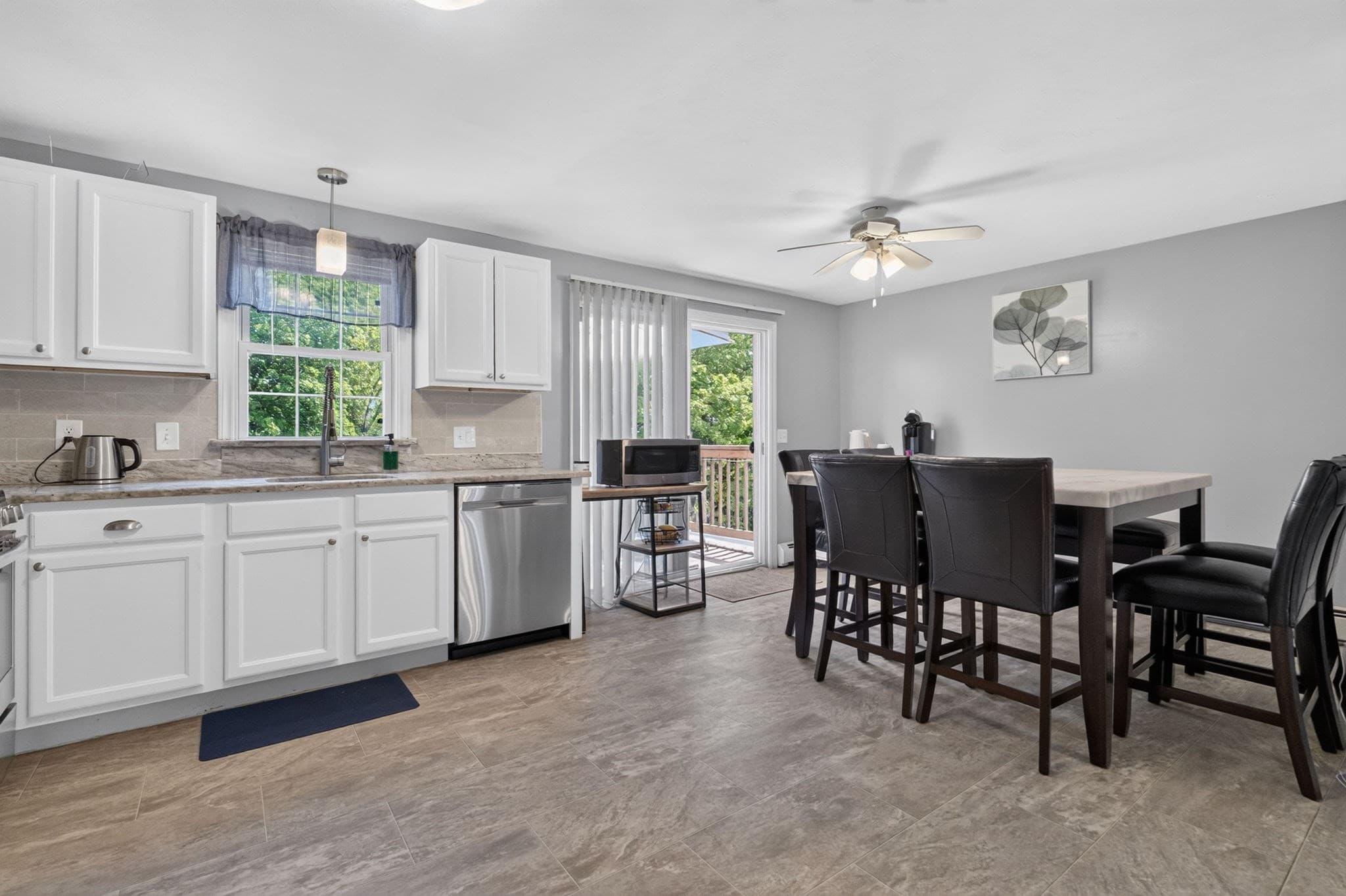 Condominium at 26 Ashworth Ter # 26, Haverhill MA 01832, photo 8 of 32