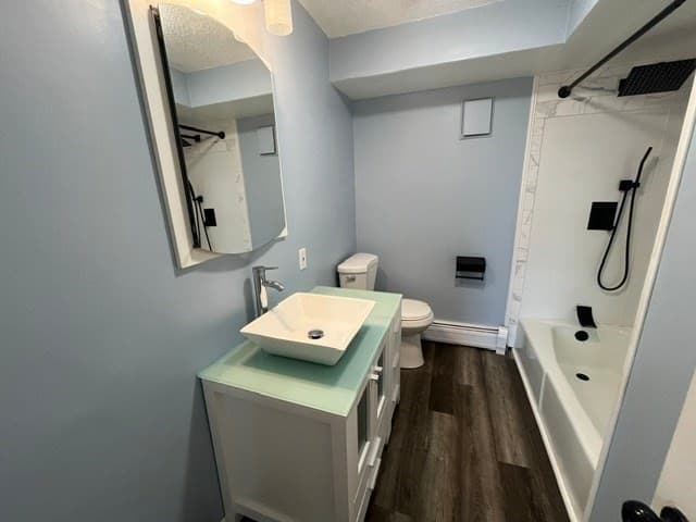 Condominium at 464 Bank St # 5, Fall River MA 02720, Fall River, photo 7 of 13