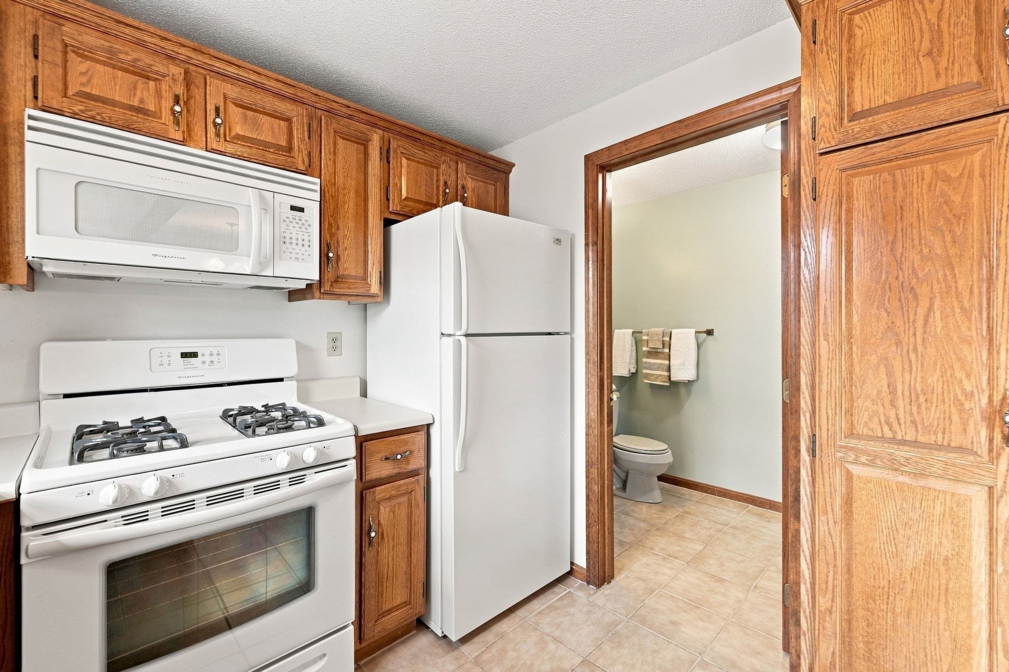 Condominium at E-46 Scotty Hollow Dr # 46, Chelmsford MA 01863, Chelmsford, photo 15 of 41