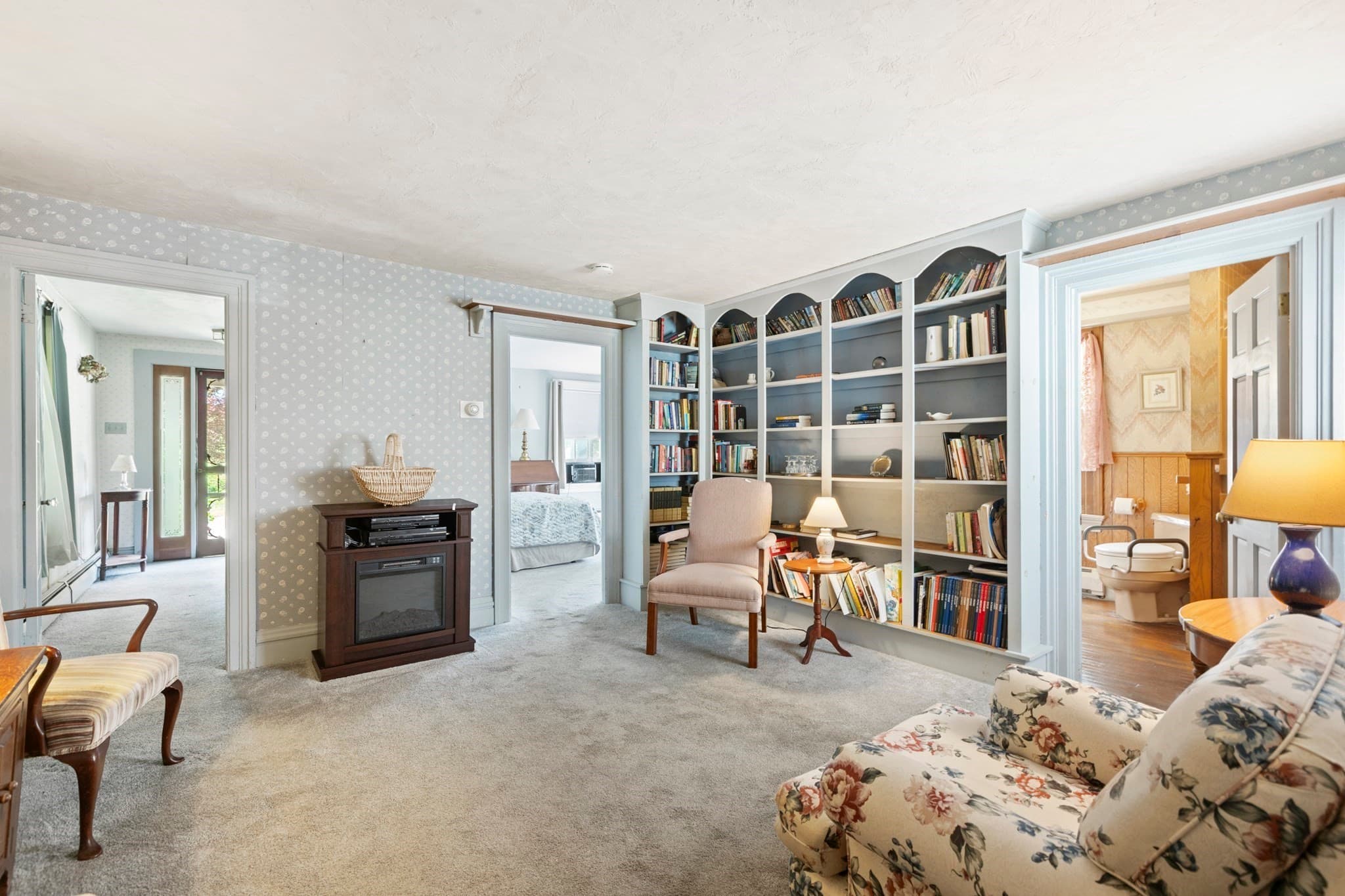 Single Family Residence at 156 Main St, Douglas MA 01516, photo 12 of 35