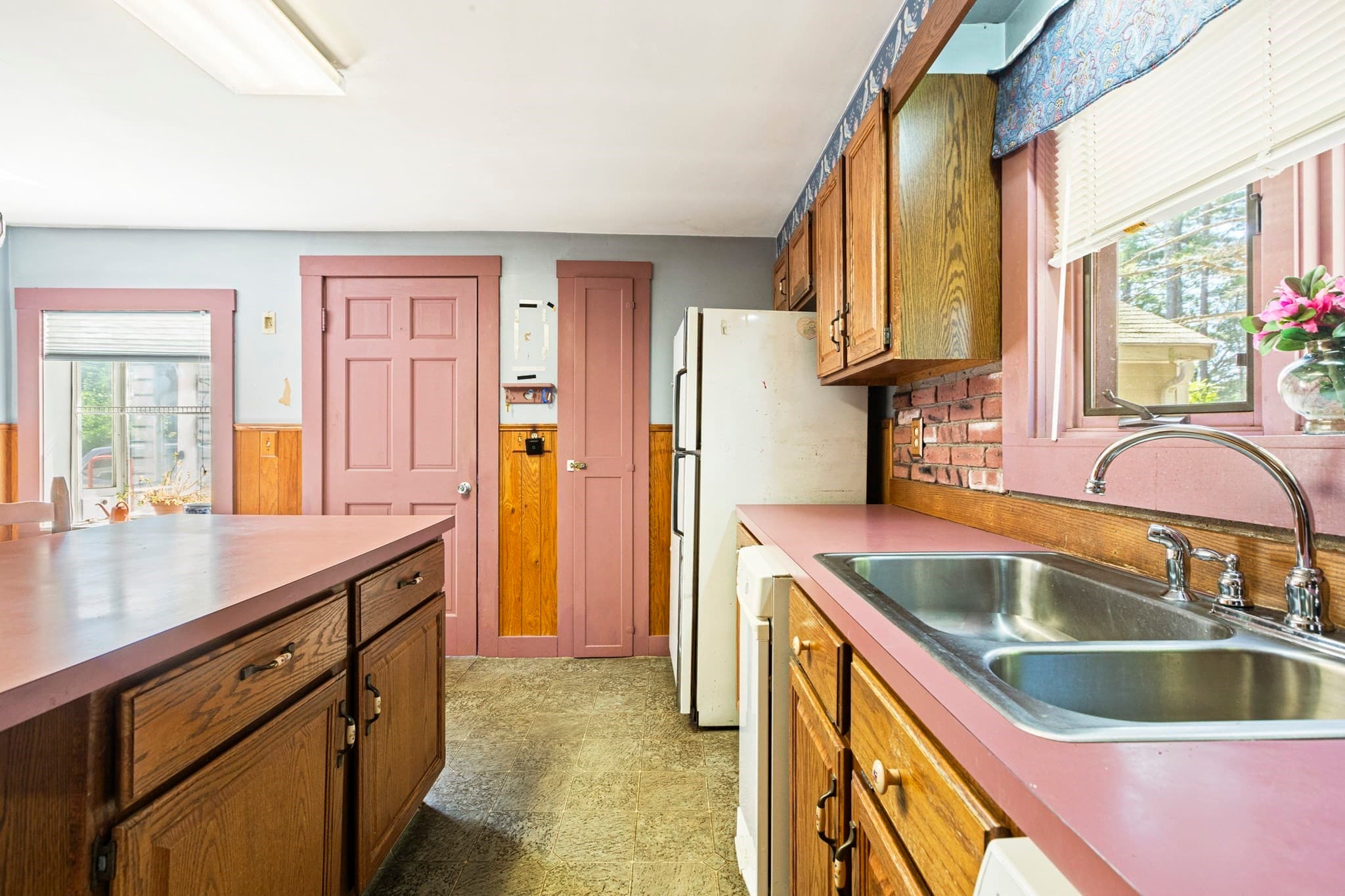 Single Family Residence at 156 Main St, Douglas MA 01516, photo 8 of 35