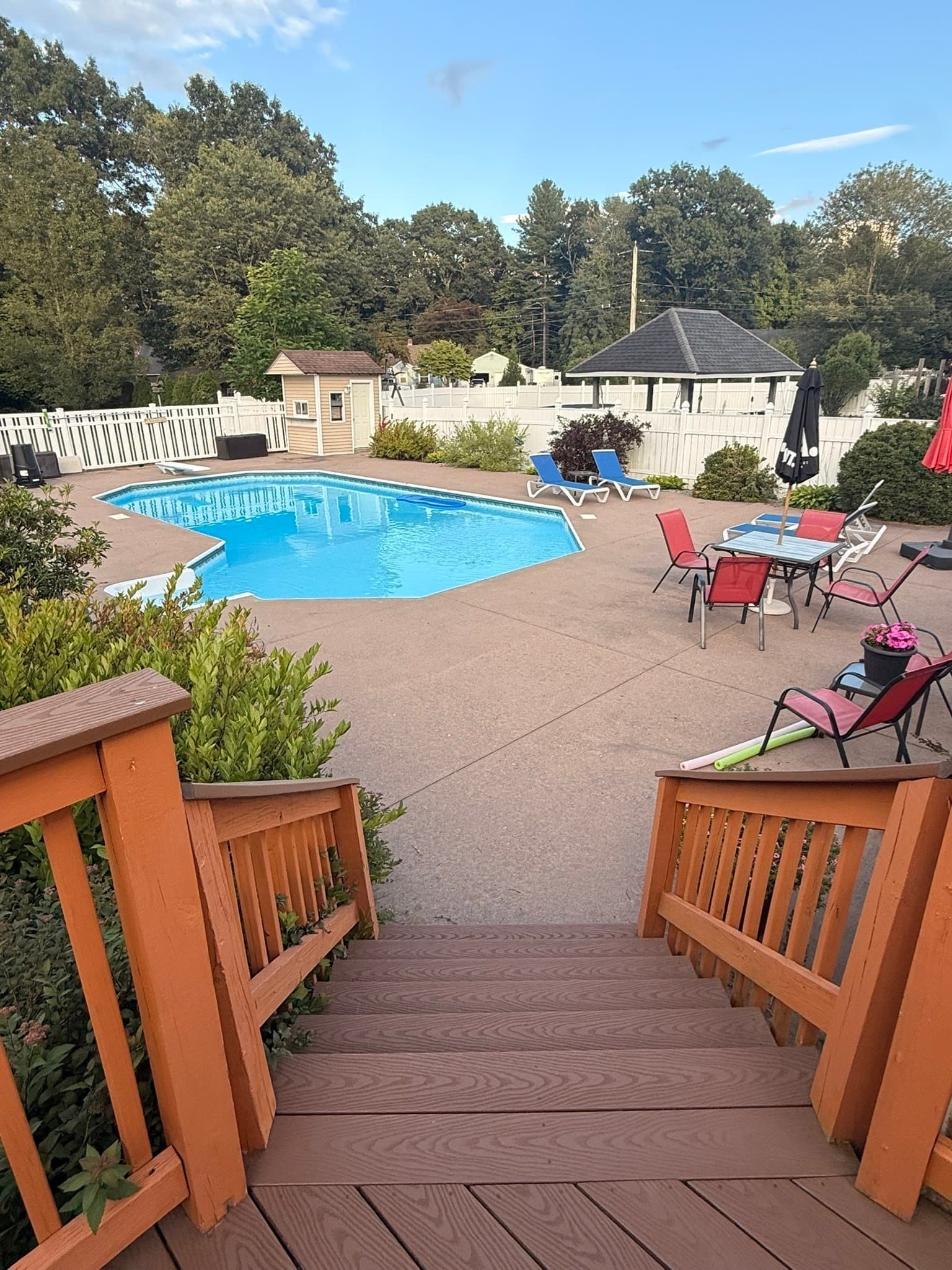 Single Family Residence at 128 Tannery Rd, Westfield MA 01085, Westfield, photo 3 of 23