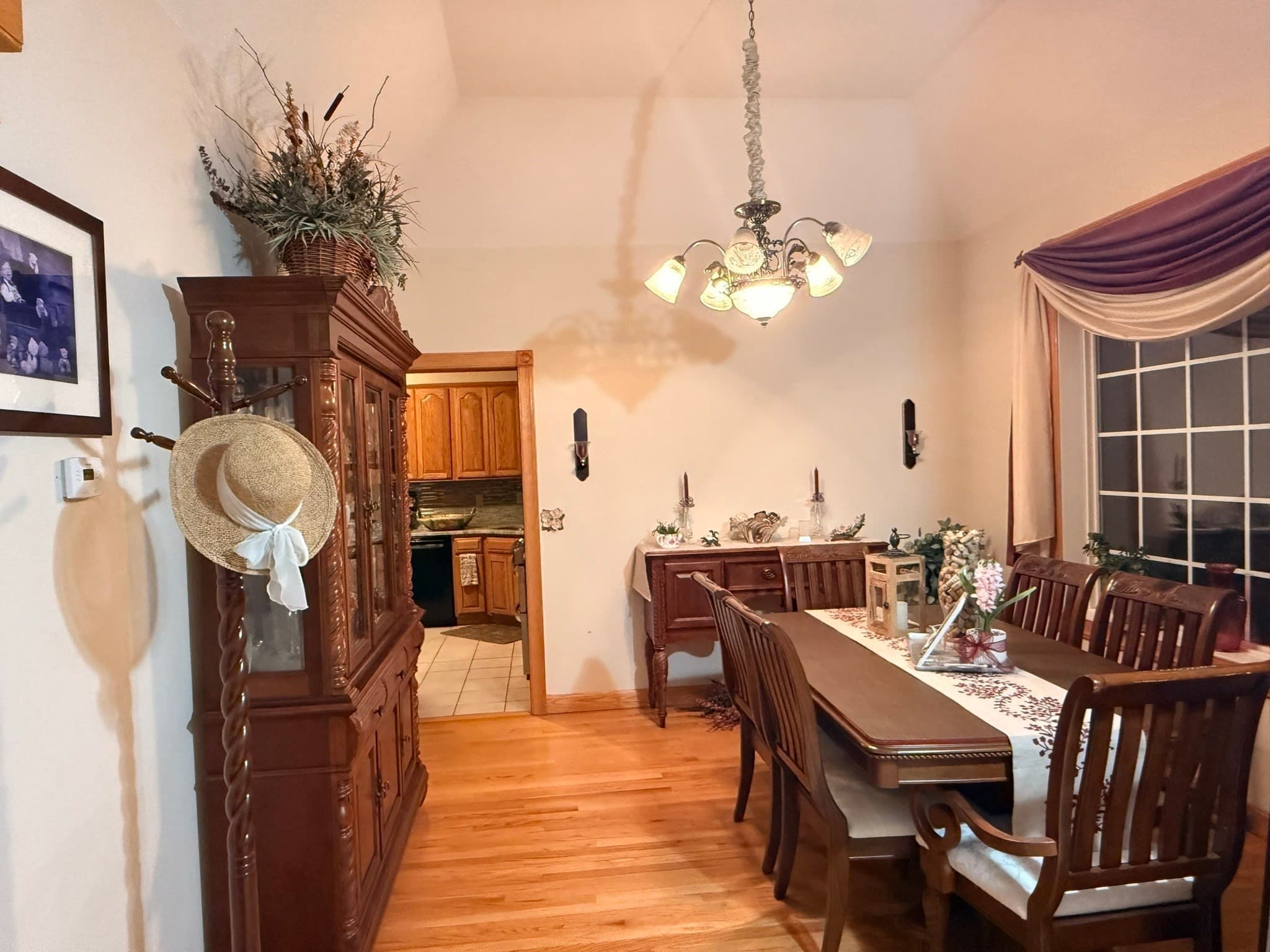 Single Family Residence at 128 Tannery Rd, Westfield MA 01085, Westfield, photo 8 of 23