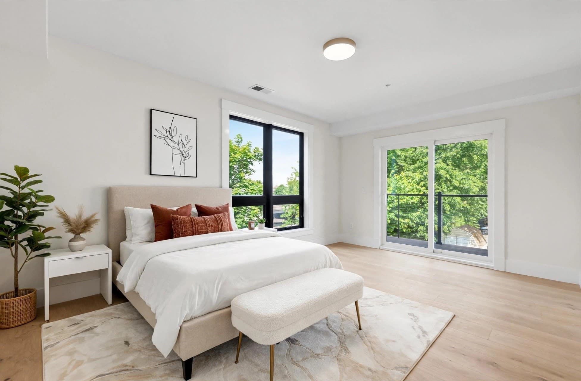 Condominium at 17 Holmes # 2R, Quincy MA 02171, Quincy, photo 6 of 14