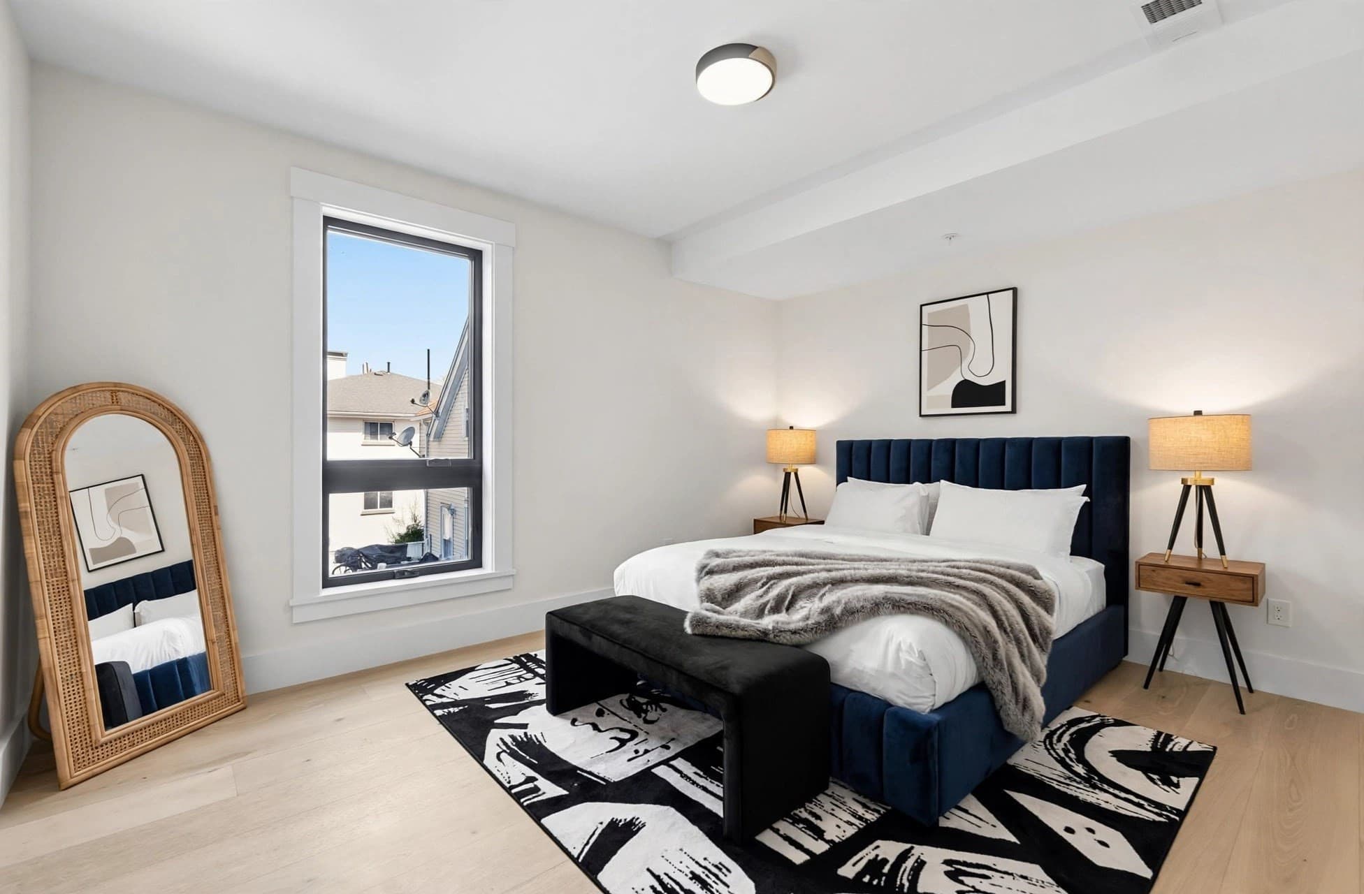 Condominium at 17 Holmes # 2R, Quincy MA 02171, Quincy, photo 3 of 14