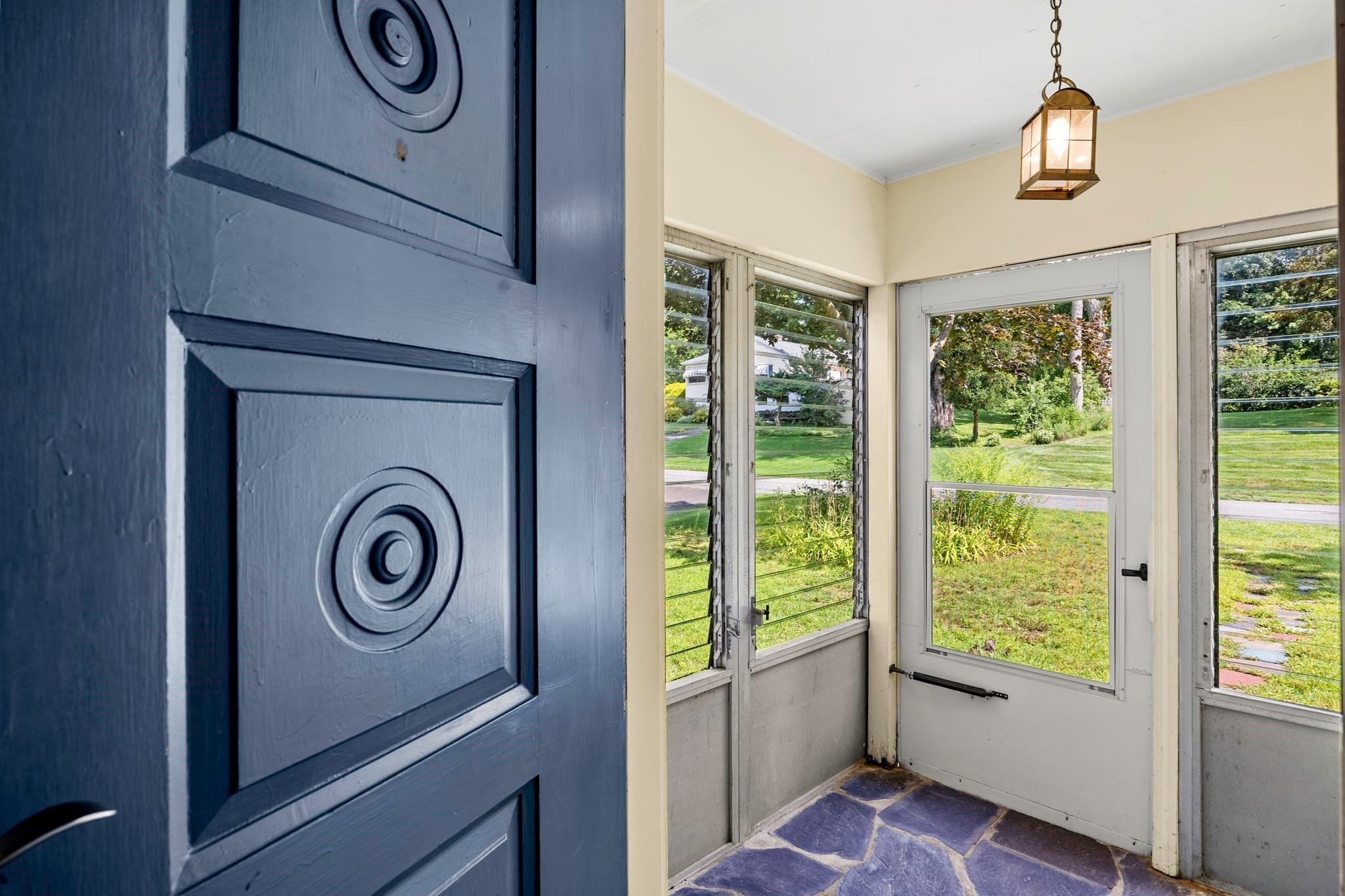 Single Family Residence at 20 S Sycamore Knls, South Hadley MA 01075, photo 5 of 37