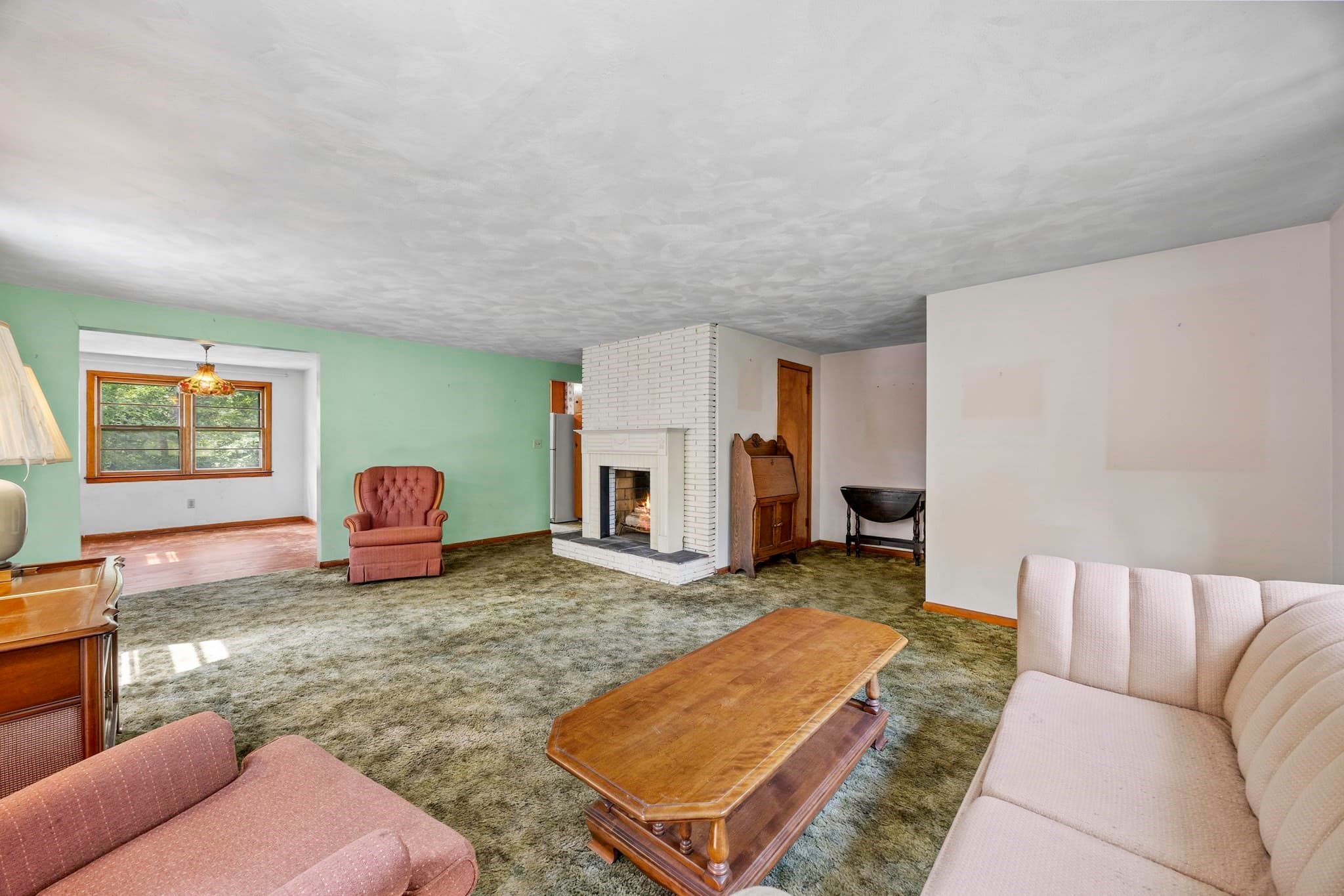 Single Family Residence at 20 S Sycamore Knls, South Hadley MA 01075, photo 9 of 37