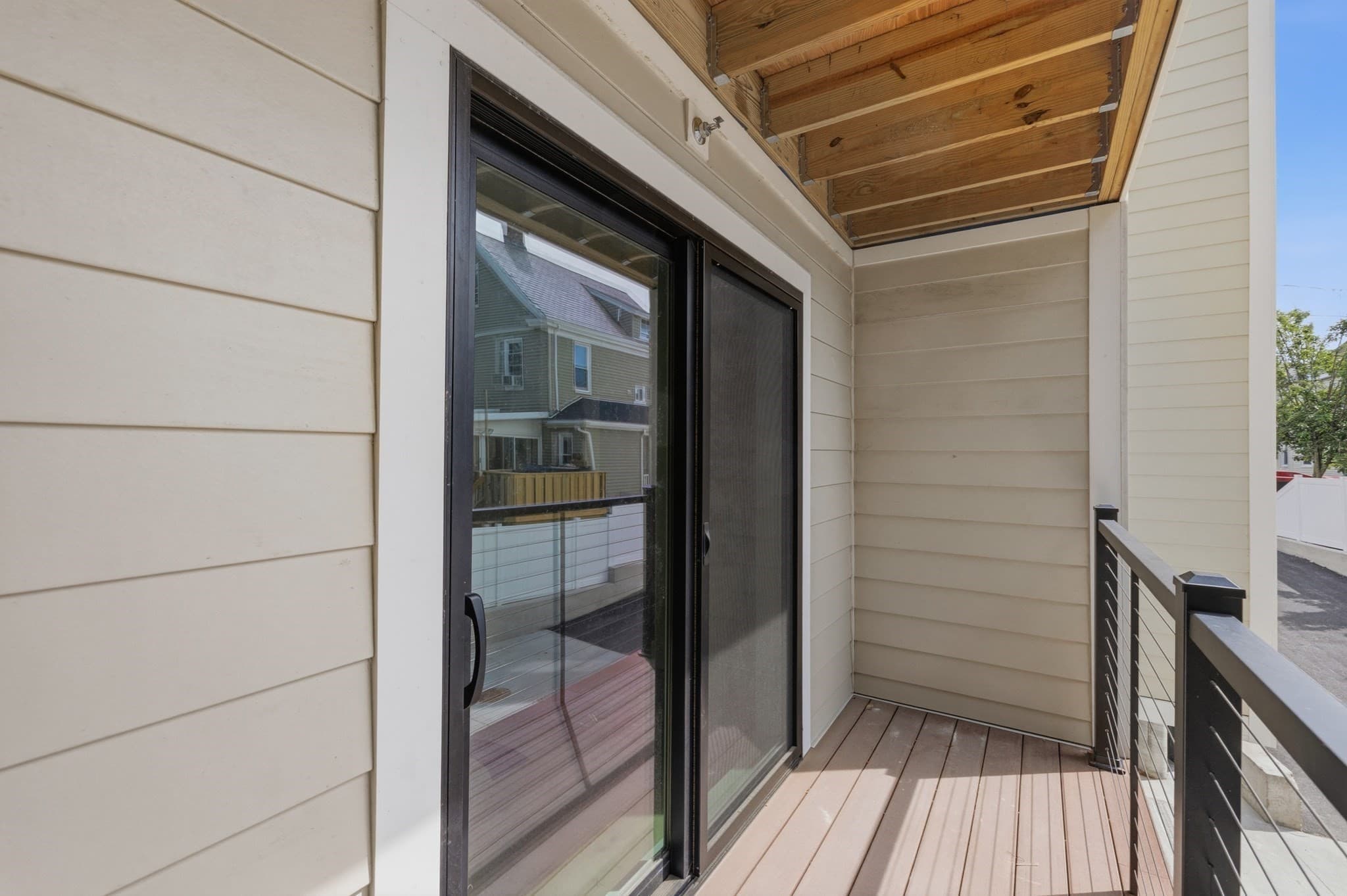 Condominium at 17 Holmes # 1, Quincy MA 02171, Quincy, photo 22 of 25