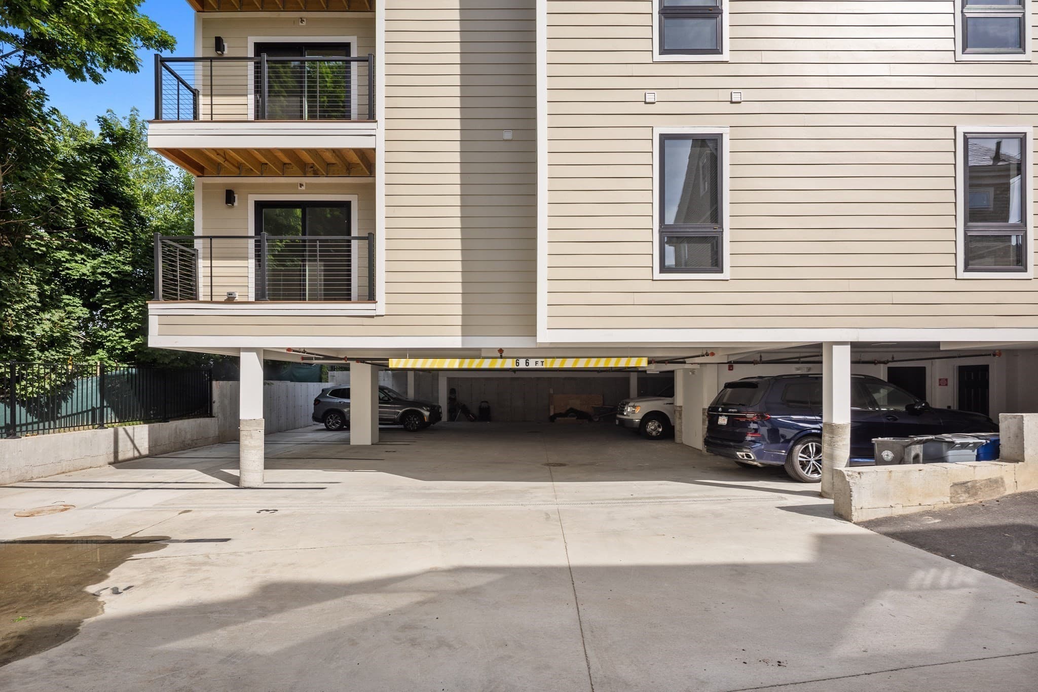 Condominium at 17 Holmes # 1, Quincy MA 02171, Quincy, photo 24 of 25