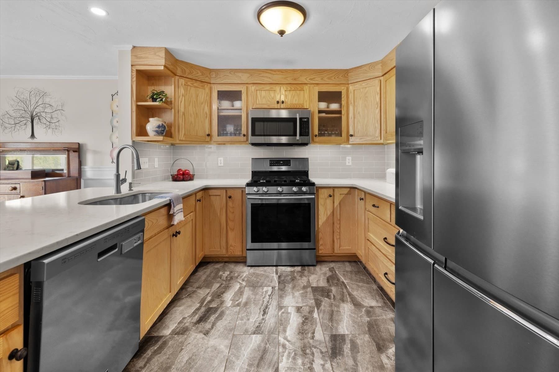 Condominium at 28 Coldspring Dr # C, Sutton MA 01590, Sutton, photo 12 of 42