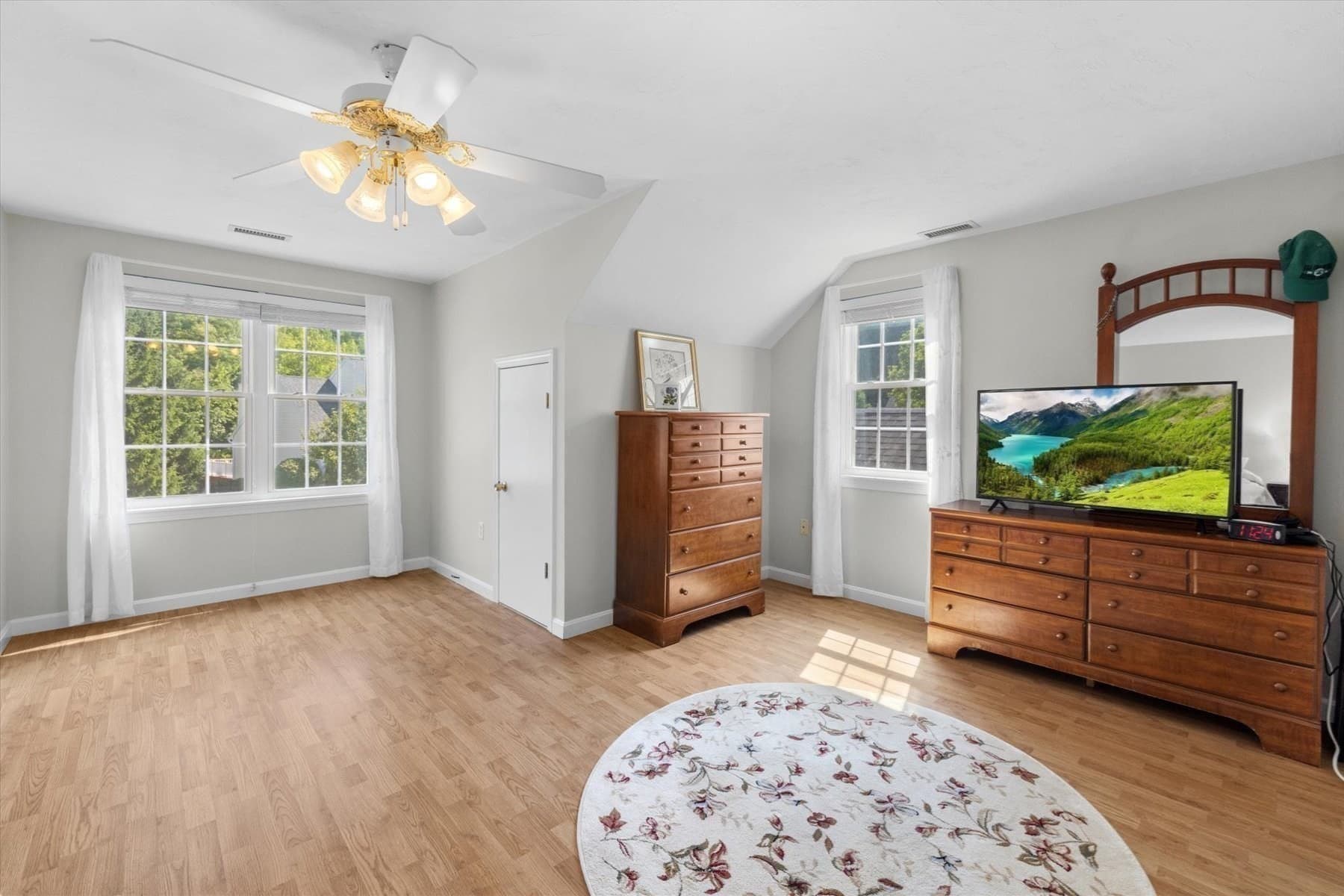 Condominium at 28 Coldspring Dr # C, Sutton MA 01590, Sutton, photo 22 of 42