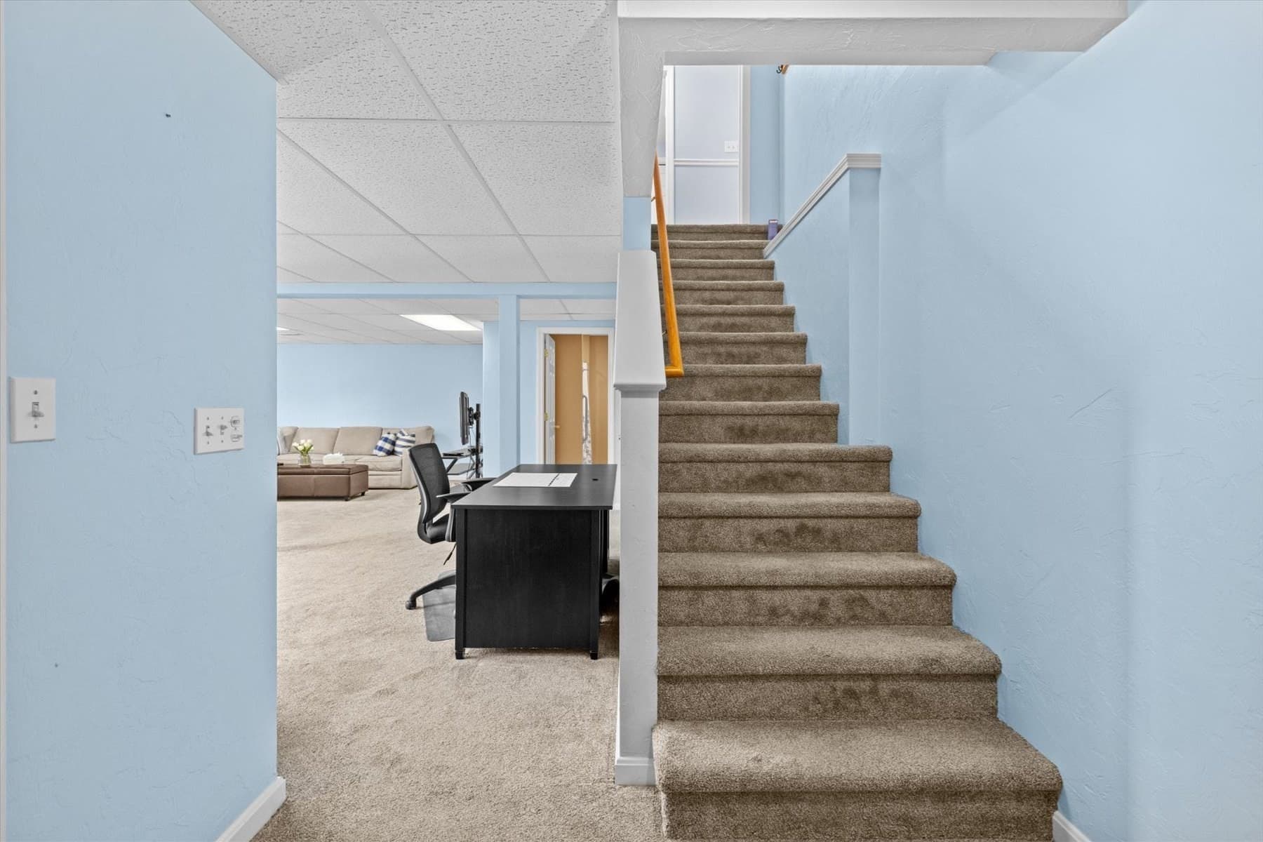 Condominium at 28 Coldspring Dr # C, Sutton MA 01590, Sutton, photo 28 of 42