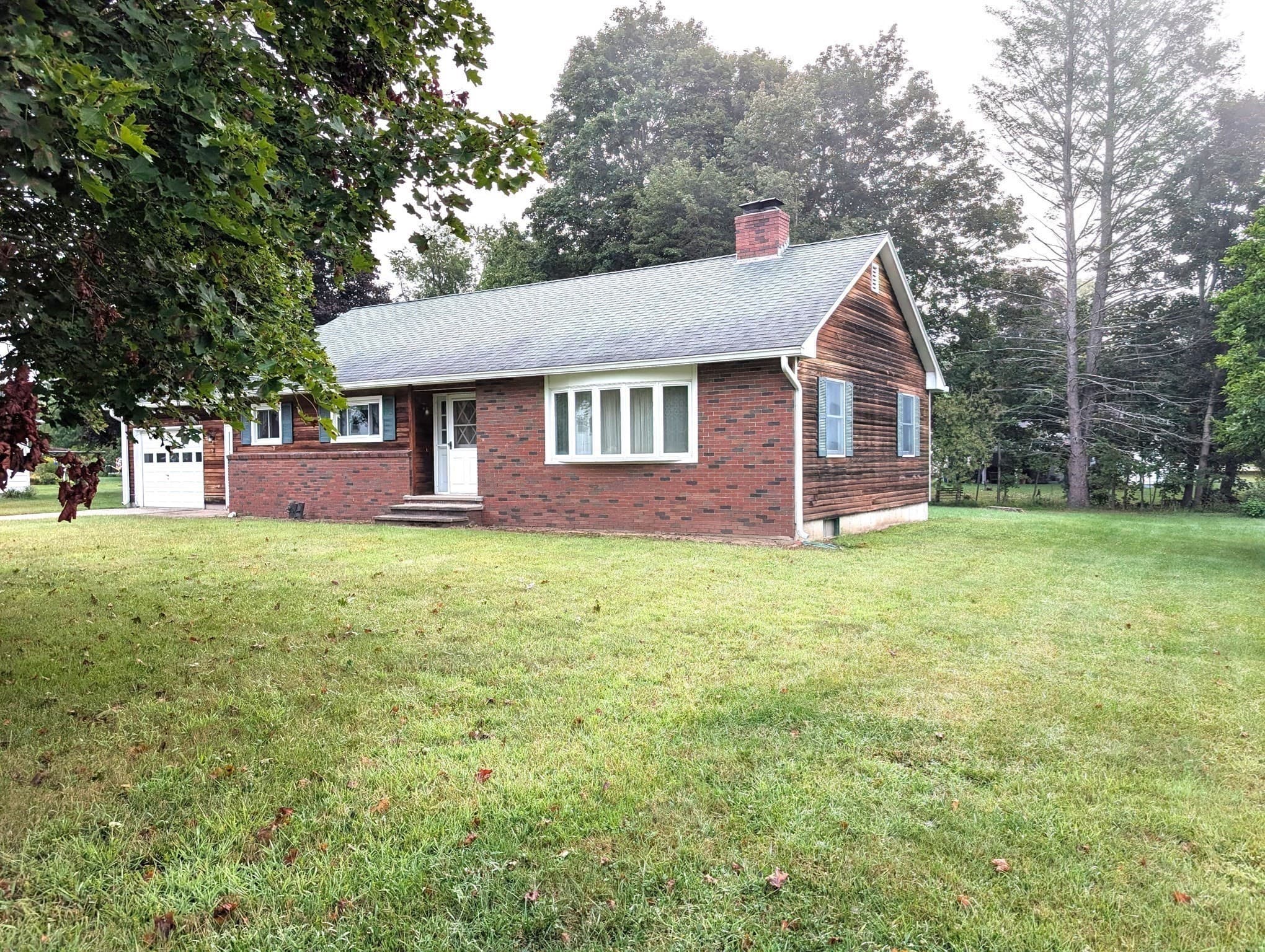 Single Family Residence at 7 Allen St, West Brookfield MA 01585, West Brookfield, photo 5 of 25