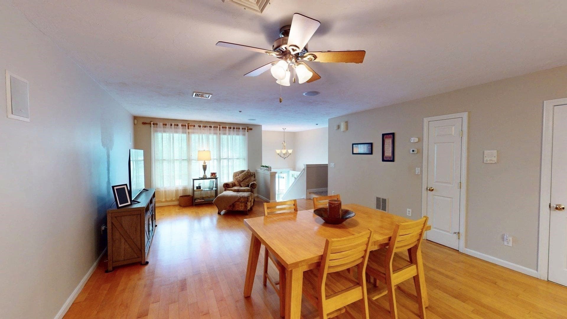 Condominium at 660 Thacher # 02, Attleboro MA 02703, Attleboro, photo 6 of 35