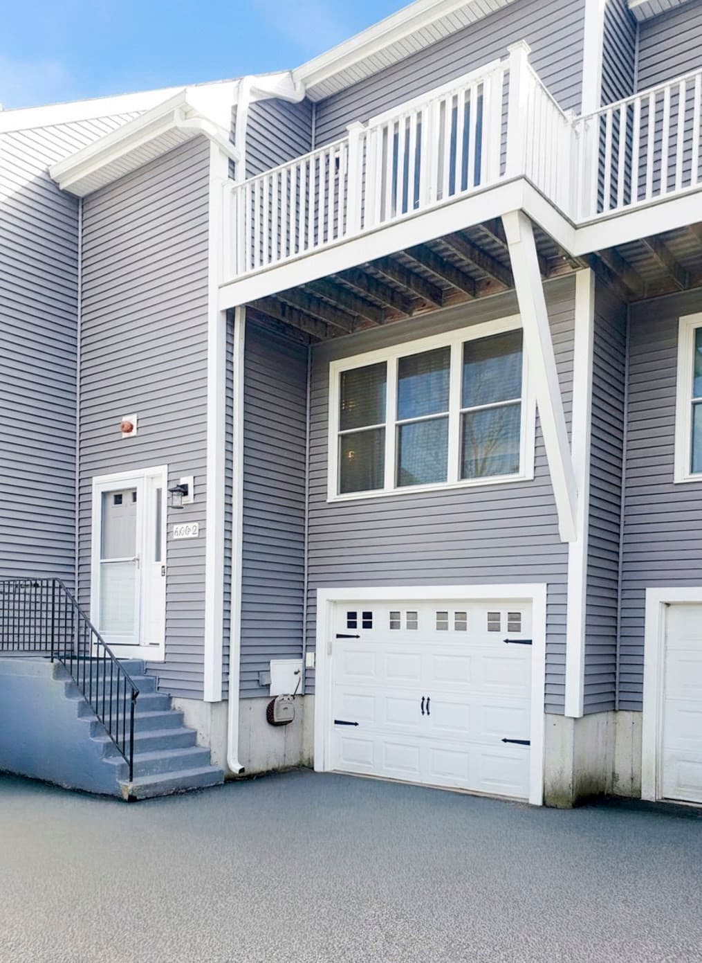 660 Thacher # 02, Attleboro MA 02703