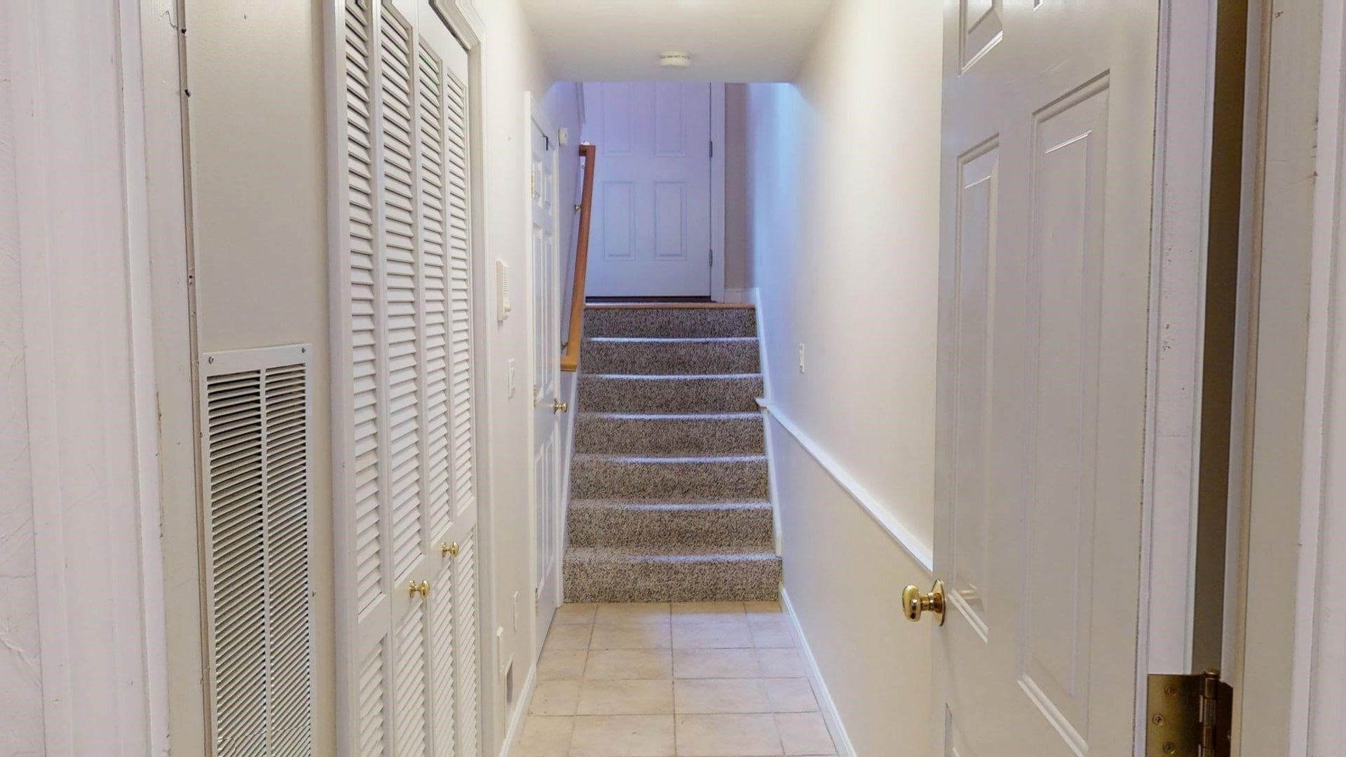 Condominium at 660 Thacher # 02, Attleboro MA 02703, Attleboro, photo 30 of 35