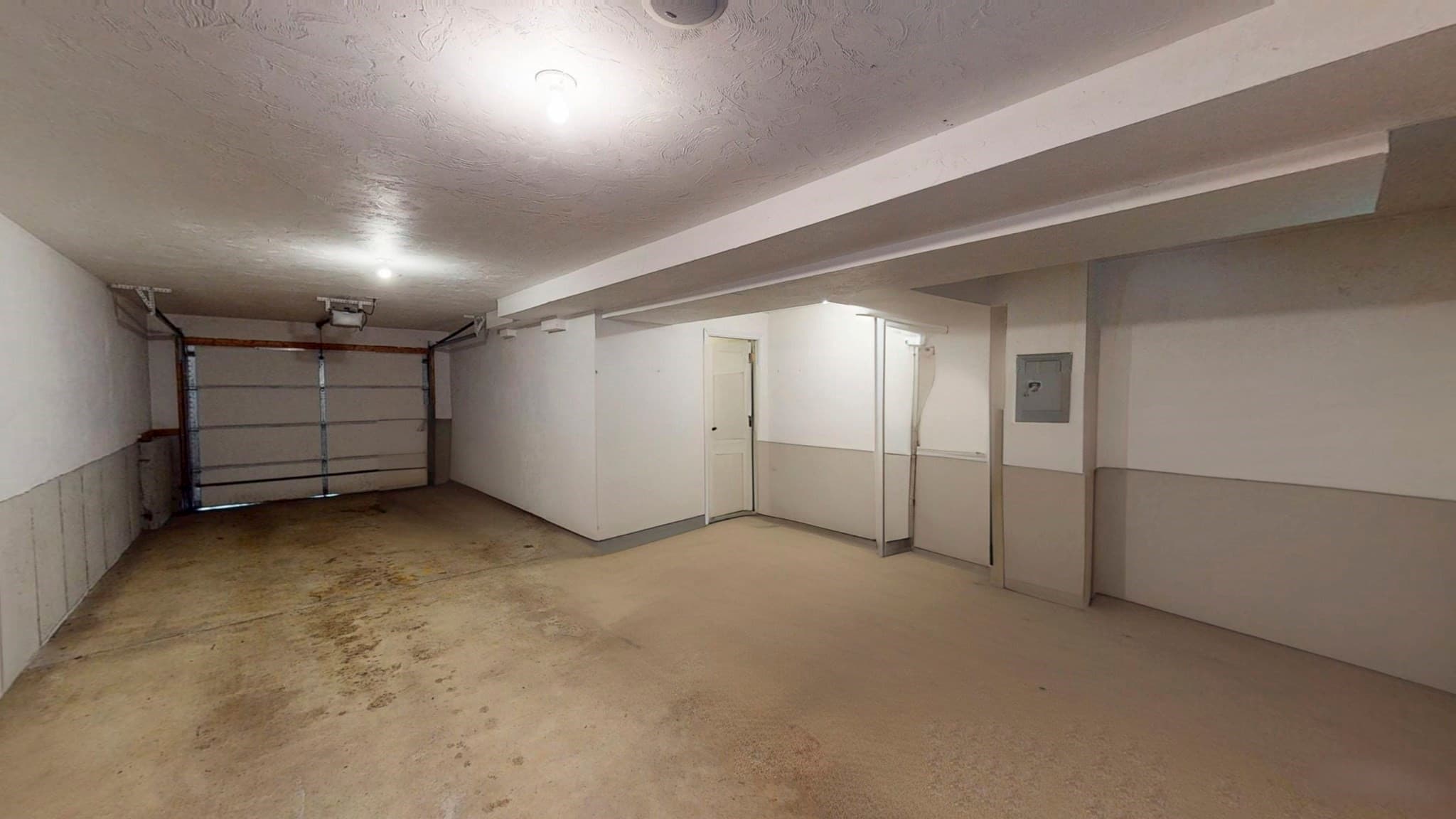Condominium at 660 Thacher # 02, Attleboro MA 02703, Attleboro, photo 33 of 35