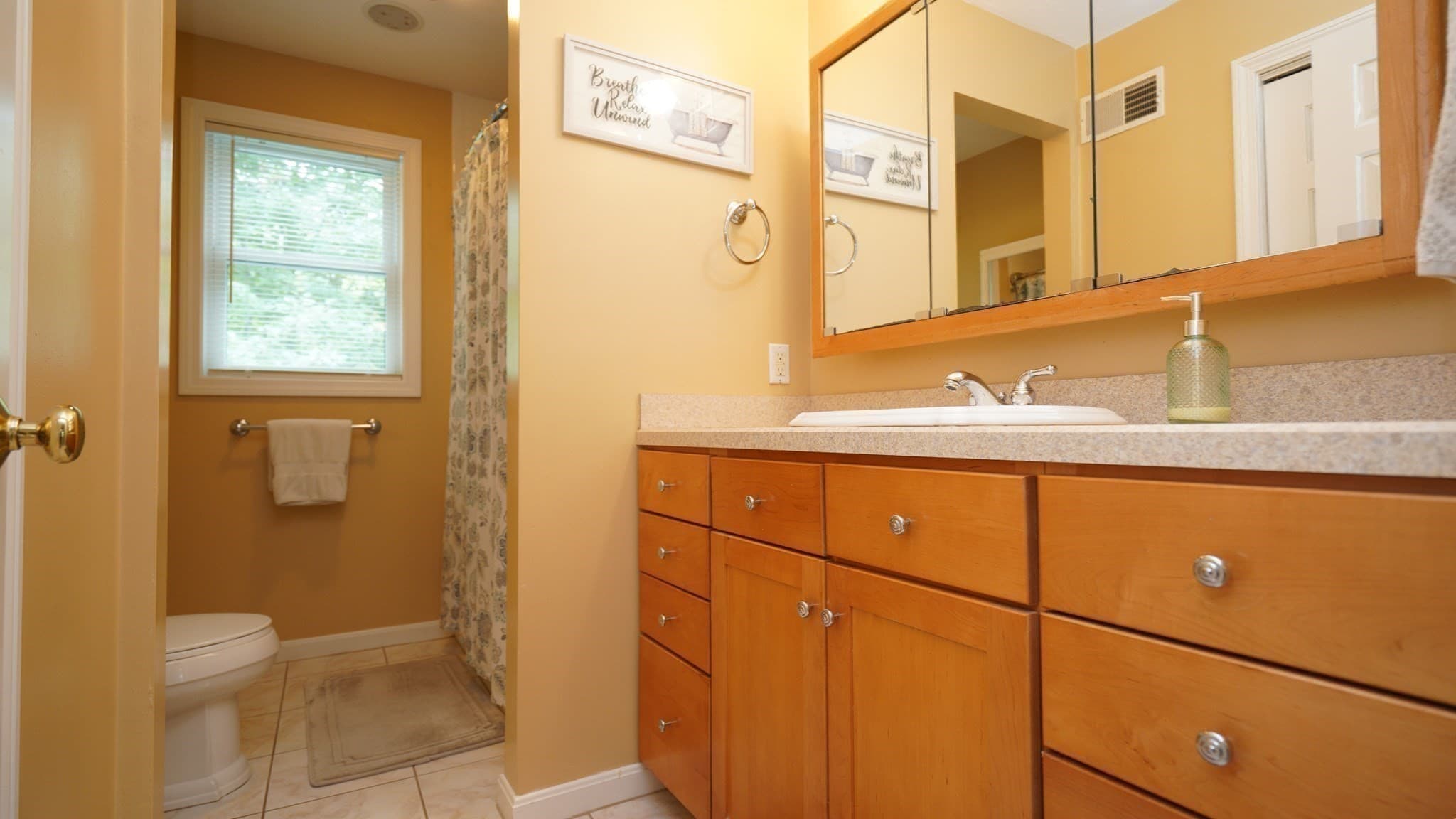 Condominium at 660 Thacher # 02, Attleboro MA 02703, Attleboro, photo 21 of 35