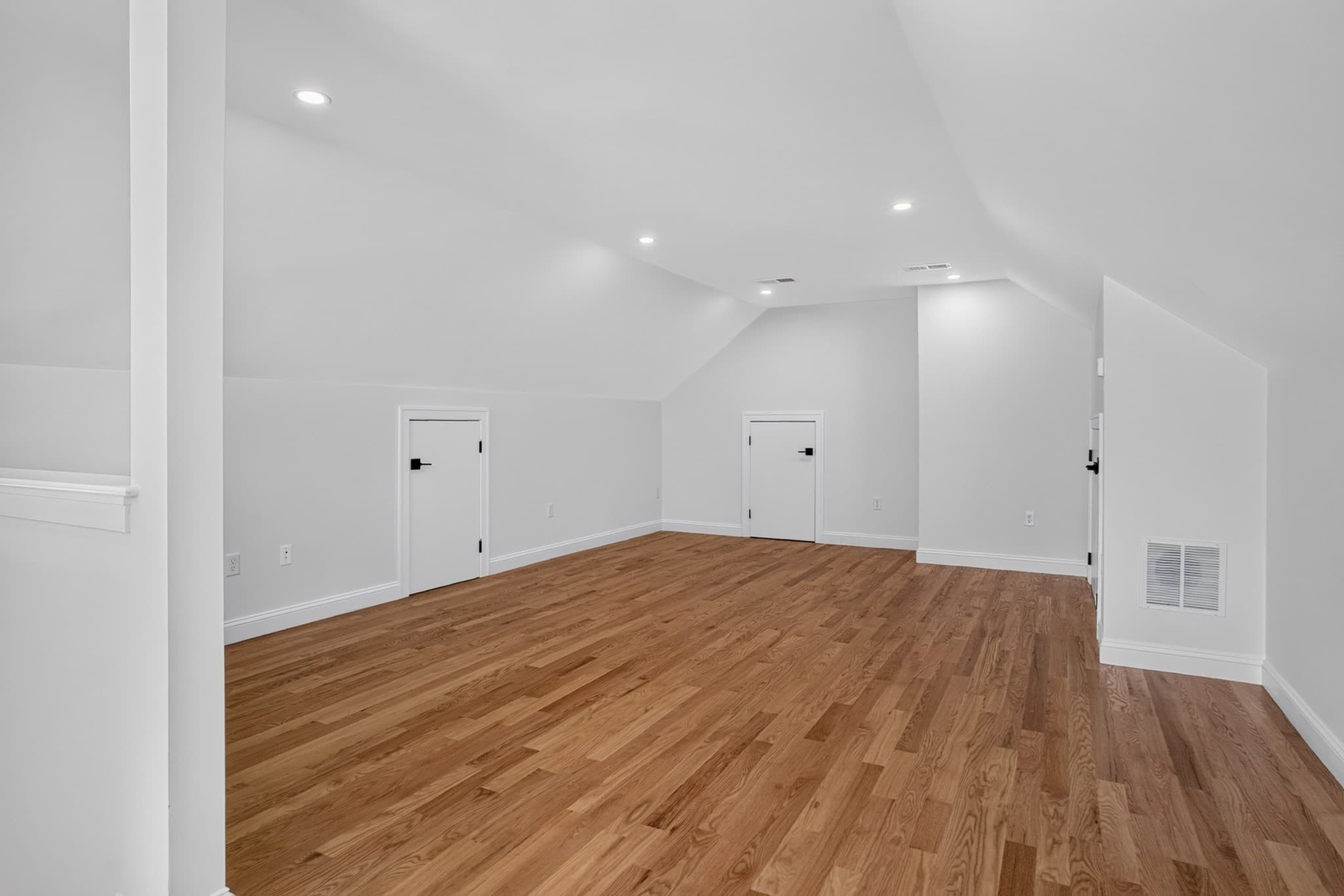 Single Family Residence at 4 Wildwood St, Burlington MA 01803, Burlington, photo 28 of 40