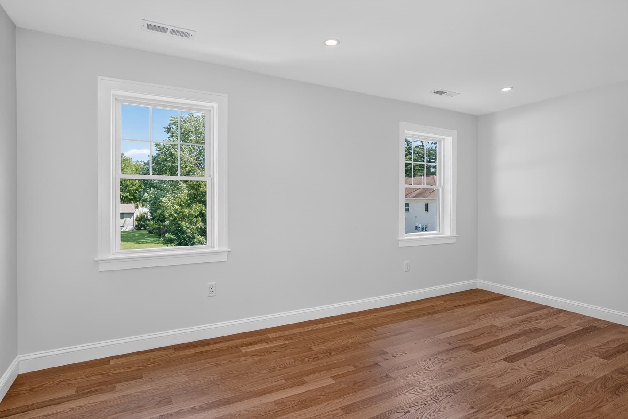 Single Family Residence at 4 Wildwood St, Burlington MA 01803, Burlington, photo 24 of 40