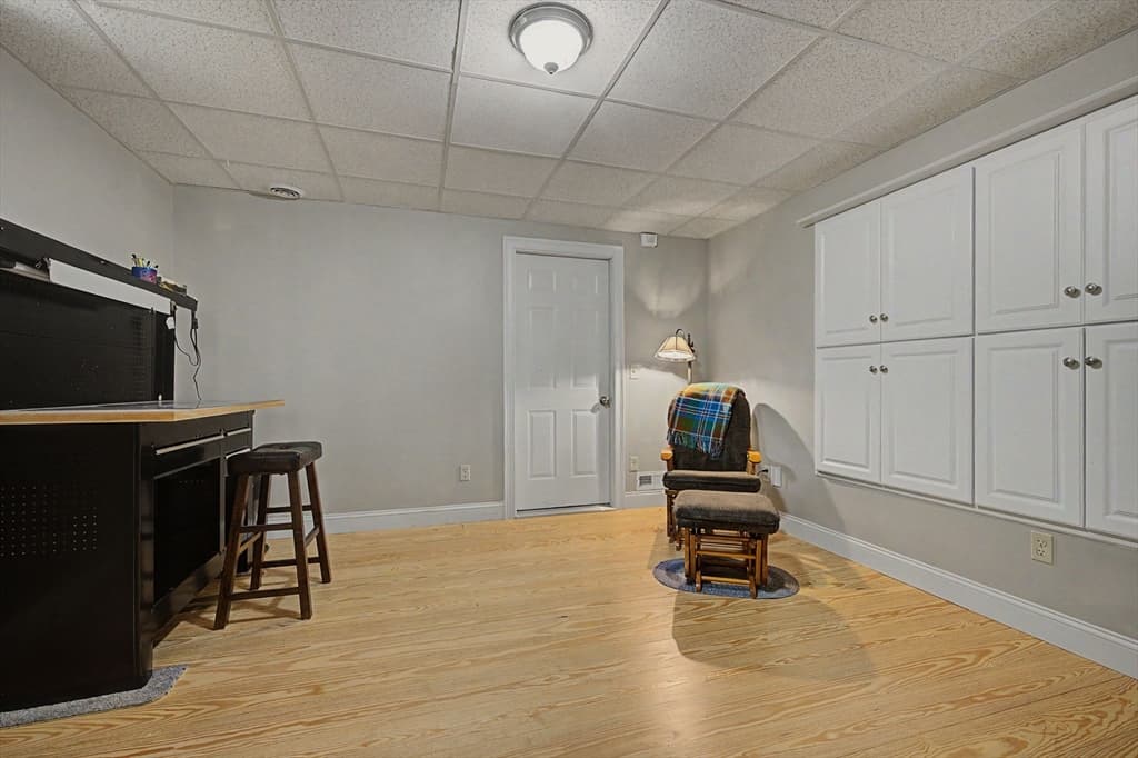 Single Family Residence at 4 Mckinley Ave, Easthampton MA 01027, Easthampton, photo 23 of 36