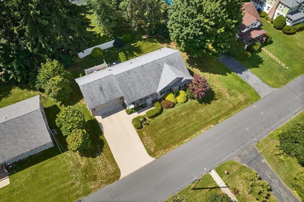 Single Family Residence at 4 Mckinley Ave, Easthampton MA 01027, Easthampton, photo 27 of 36