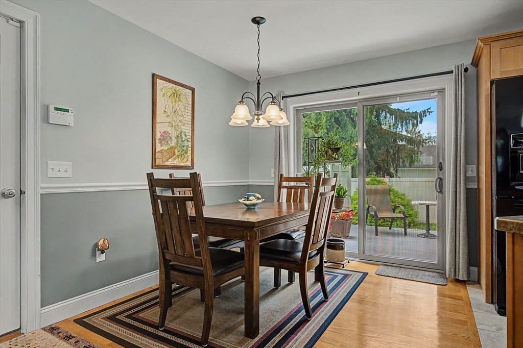 Single Family Residence at 4 Mckinley Ave, Easthampton MA 01027, Easthampton, photo 8 of 36