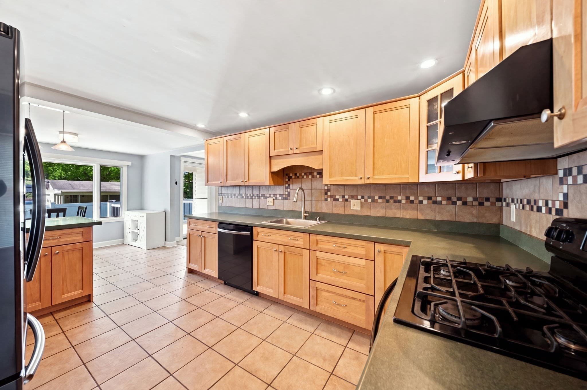 Single Family Residence at 107 Sylvan St, Danvers MA 01923, photo 7 of 37