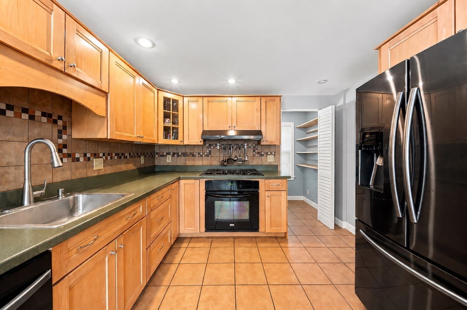 Single Family Residence at 107 Sylvan St, Danvers MA 01923, photo 4 of 37