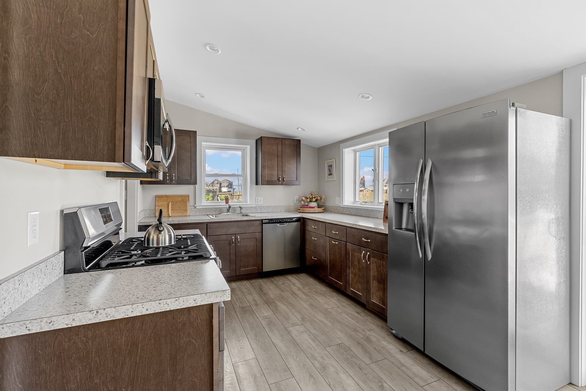 Single Family Residence at 63 Lighthouse Rd, Scituate MA 02066, Scituate, photo 5 of 35