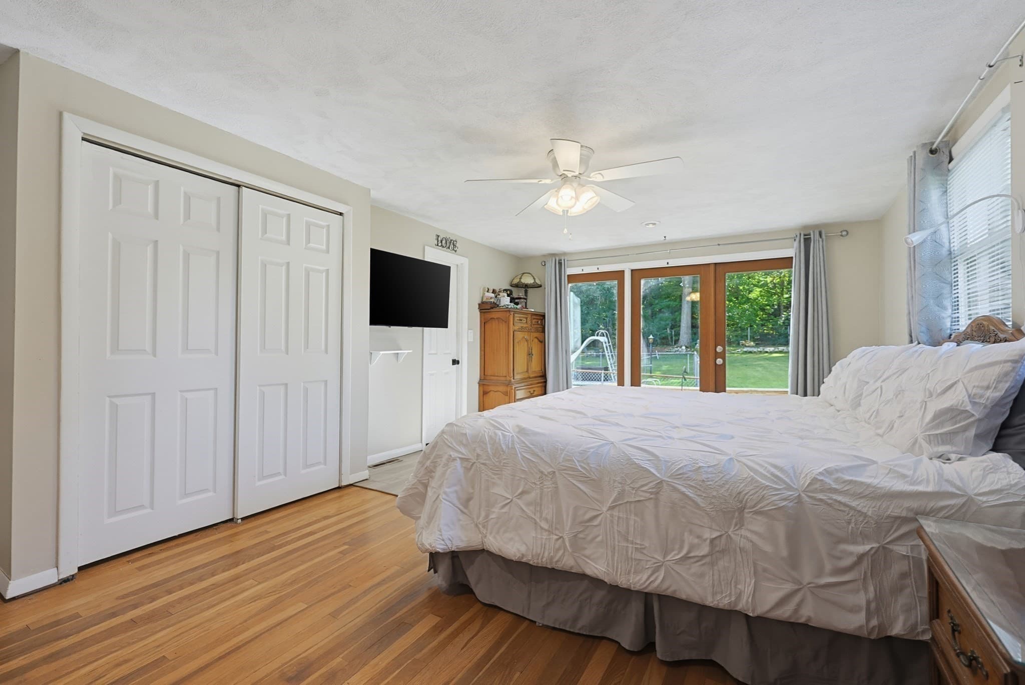 Single Family Residence at 8 Pontiac Rd, Walpole MA 02081, photo 17 of 37