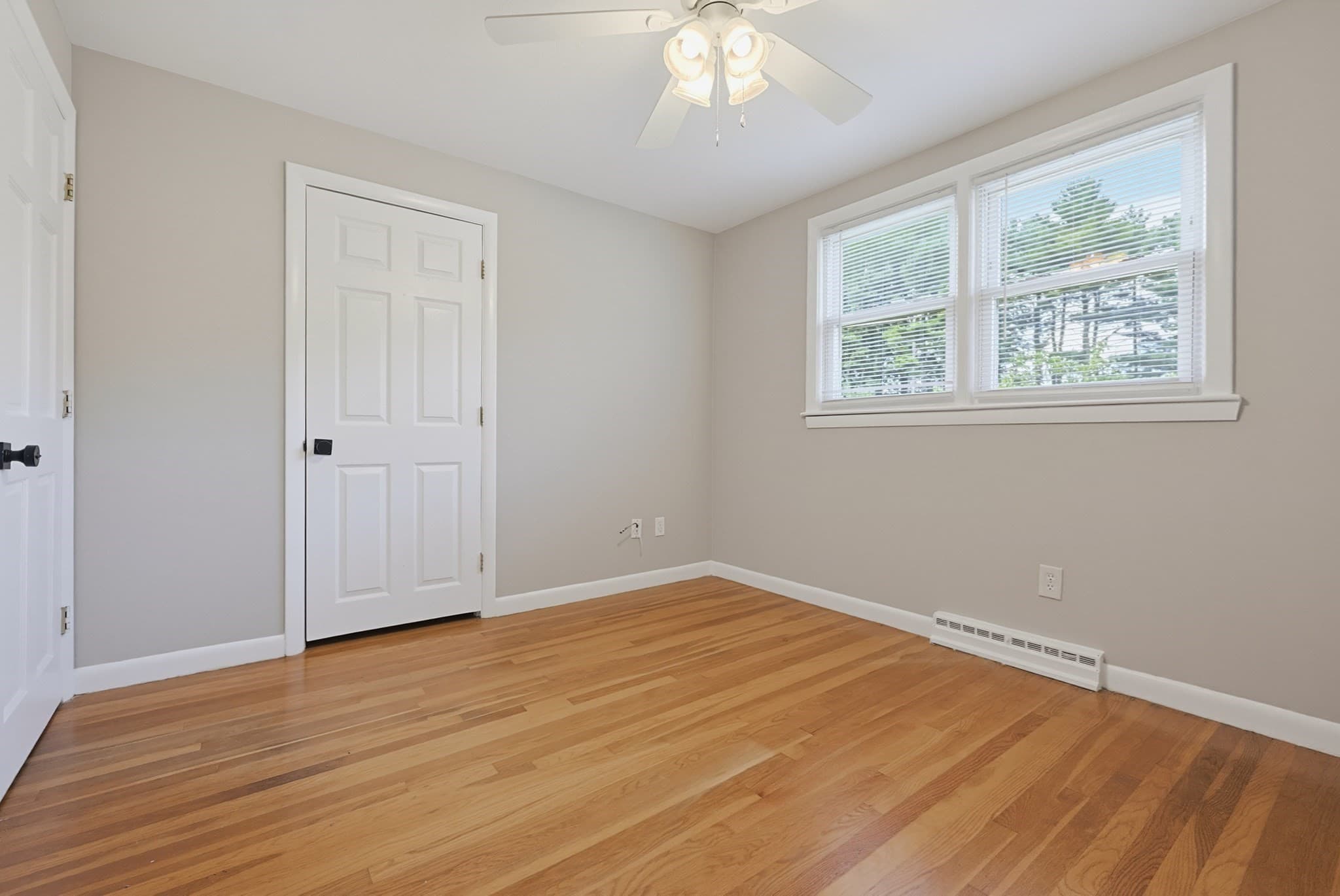 Single Family Residence at 8 Pontiac Rd, Walpole MA 02081, photo 22 of 37