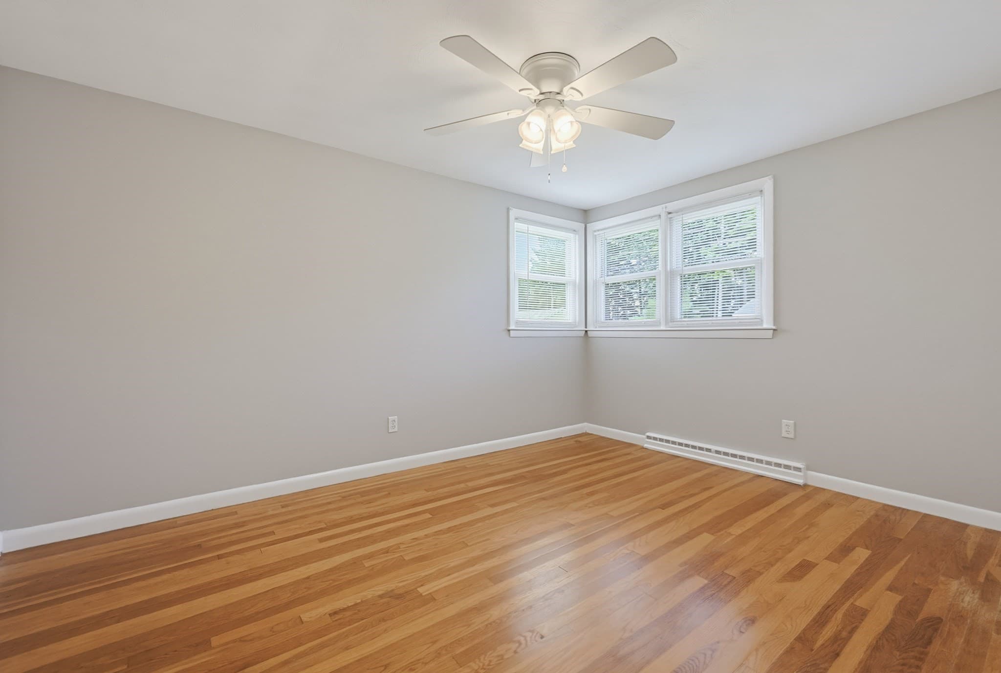 Single Family Residence at 8 Pontiac Rd, Walpole MA 02081, photo 20 of 37