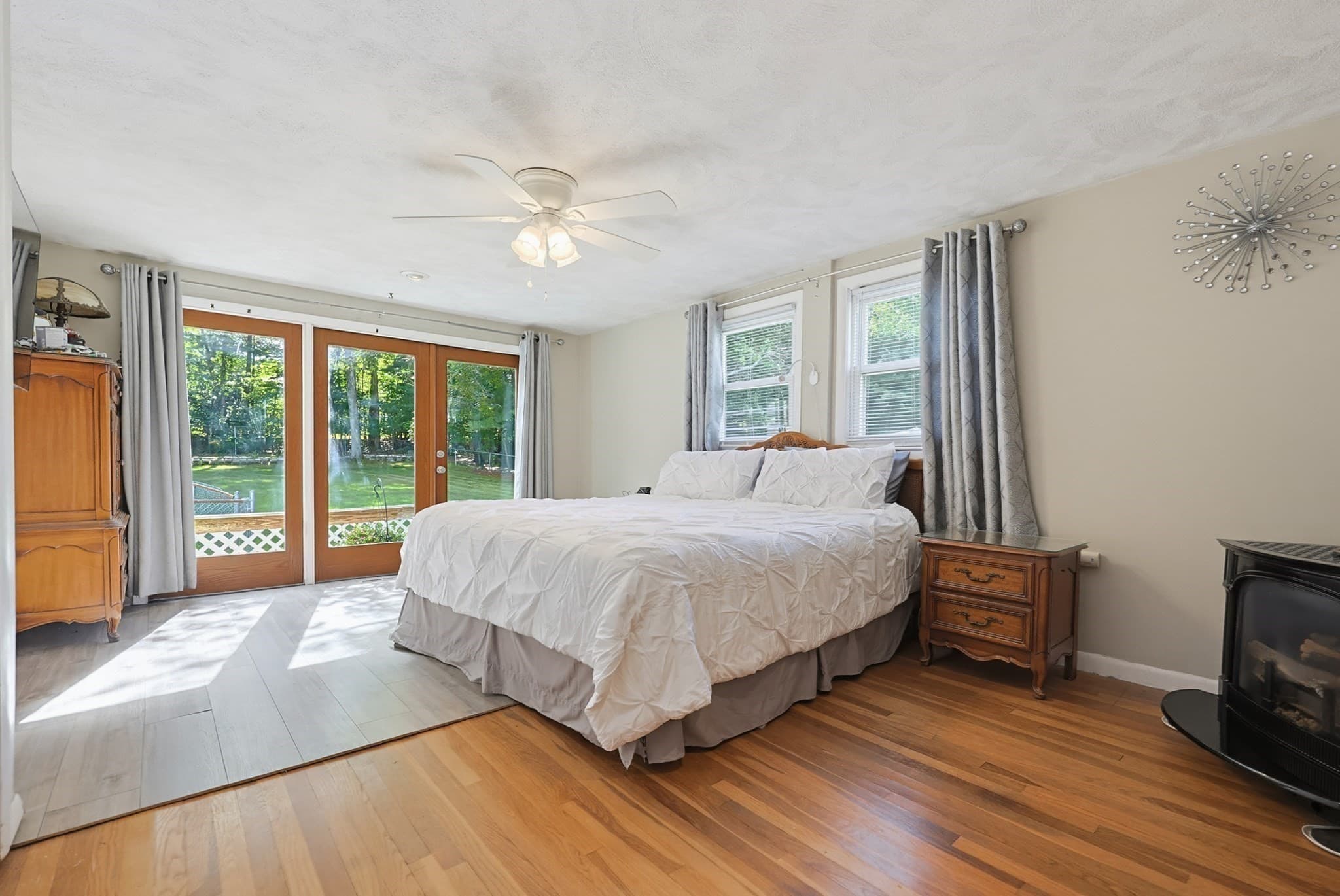 Single Family Residence at 8 Pontiac Rd, Walpole MA 02081, photo 15 of 37